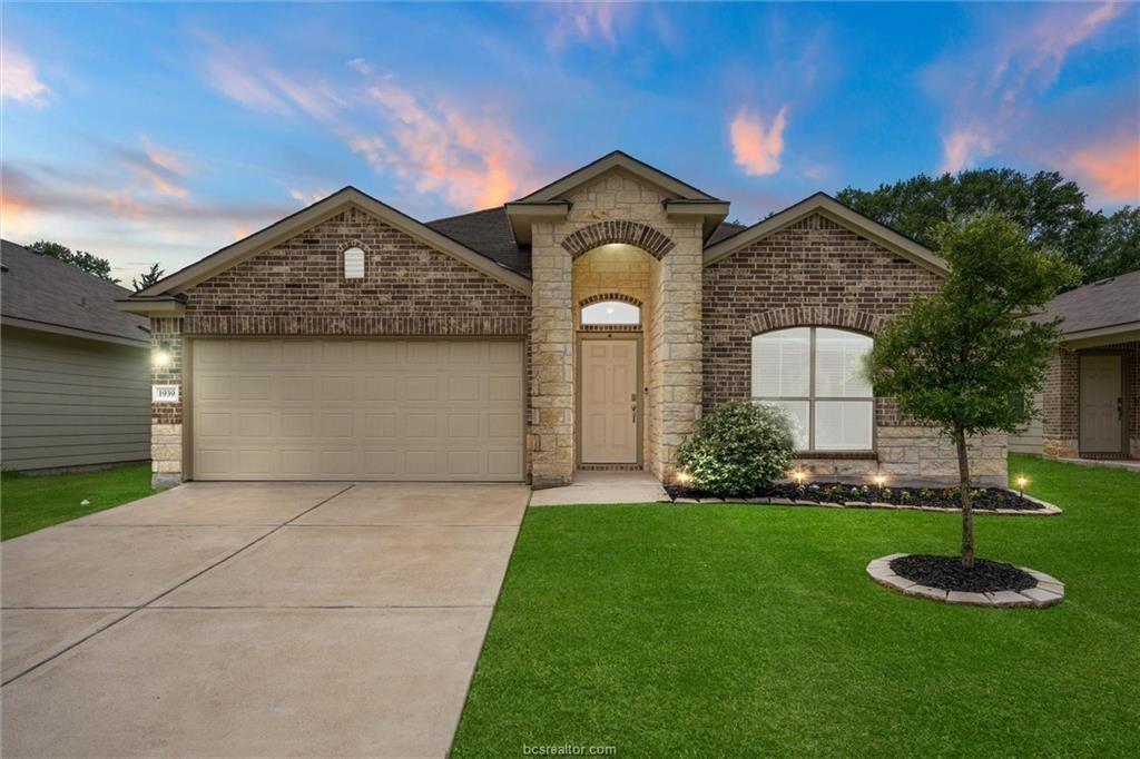 Thorndyke Ln, Bryan, TX 77807
