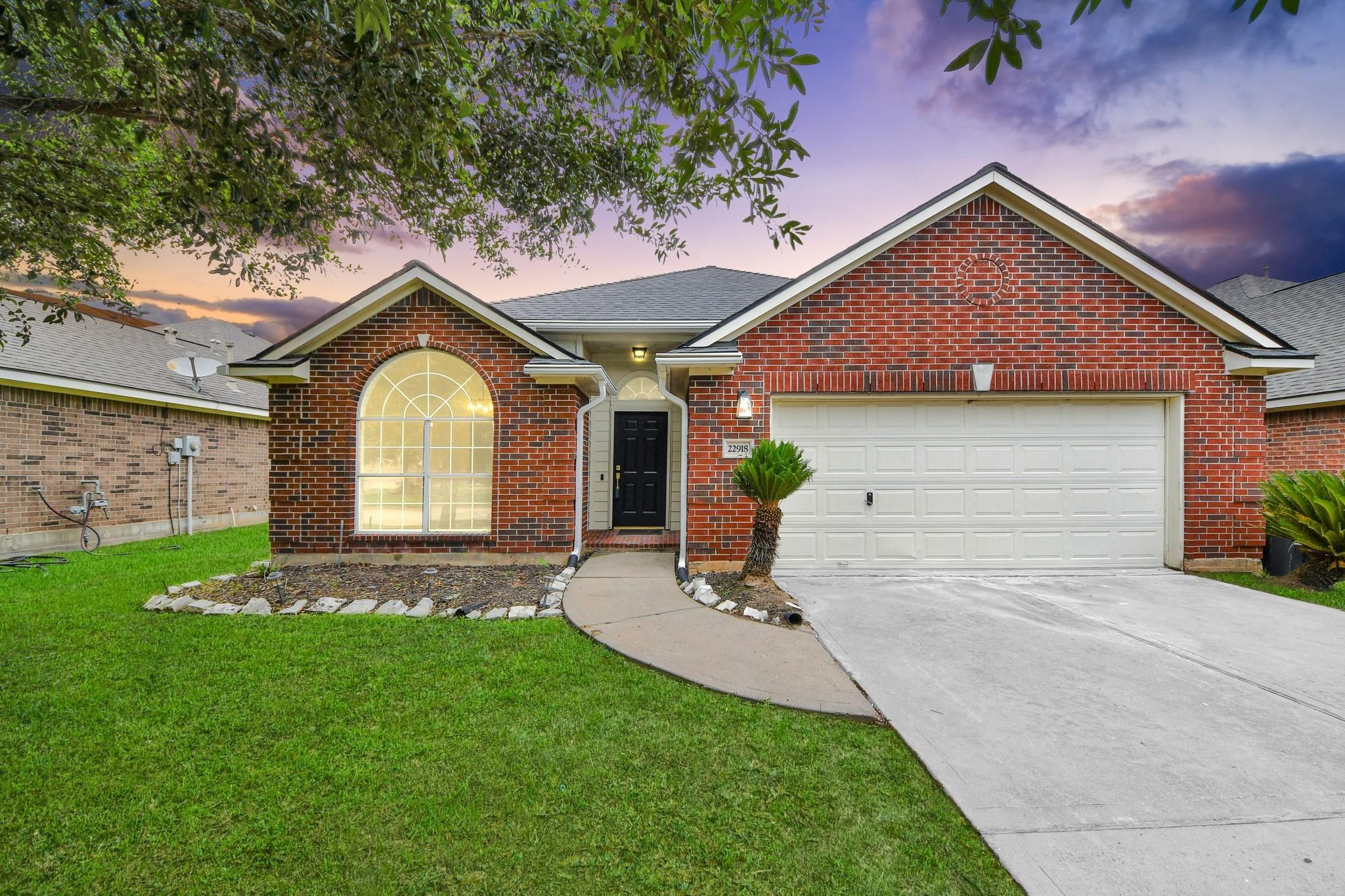 Still Pond Dr, Tomball, TX 77375