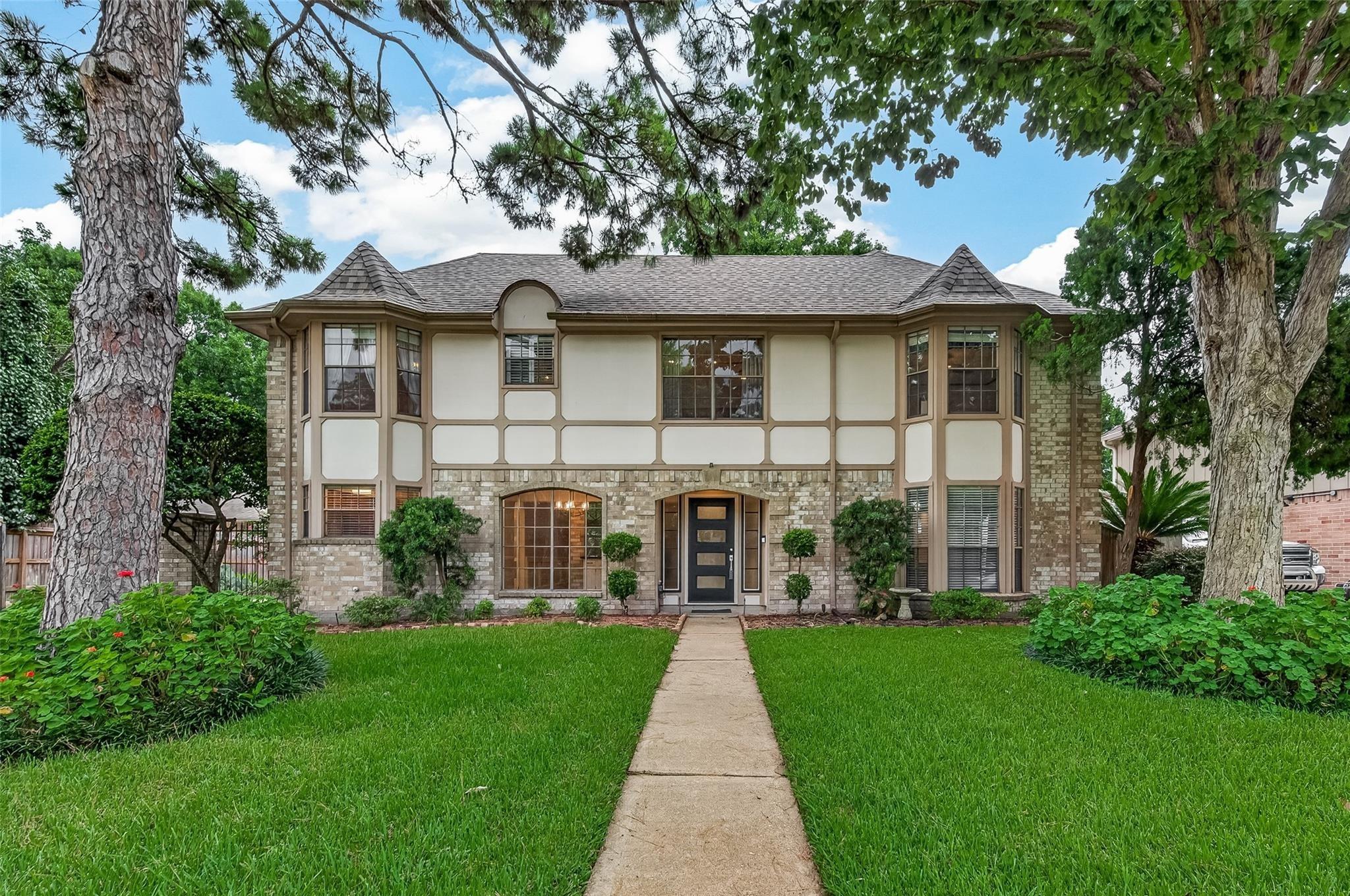 Smith St, Jersey Village, TX 77040