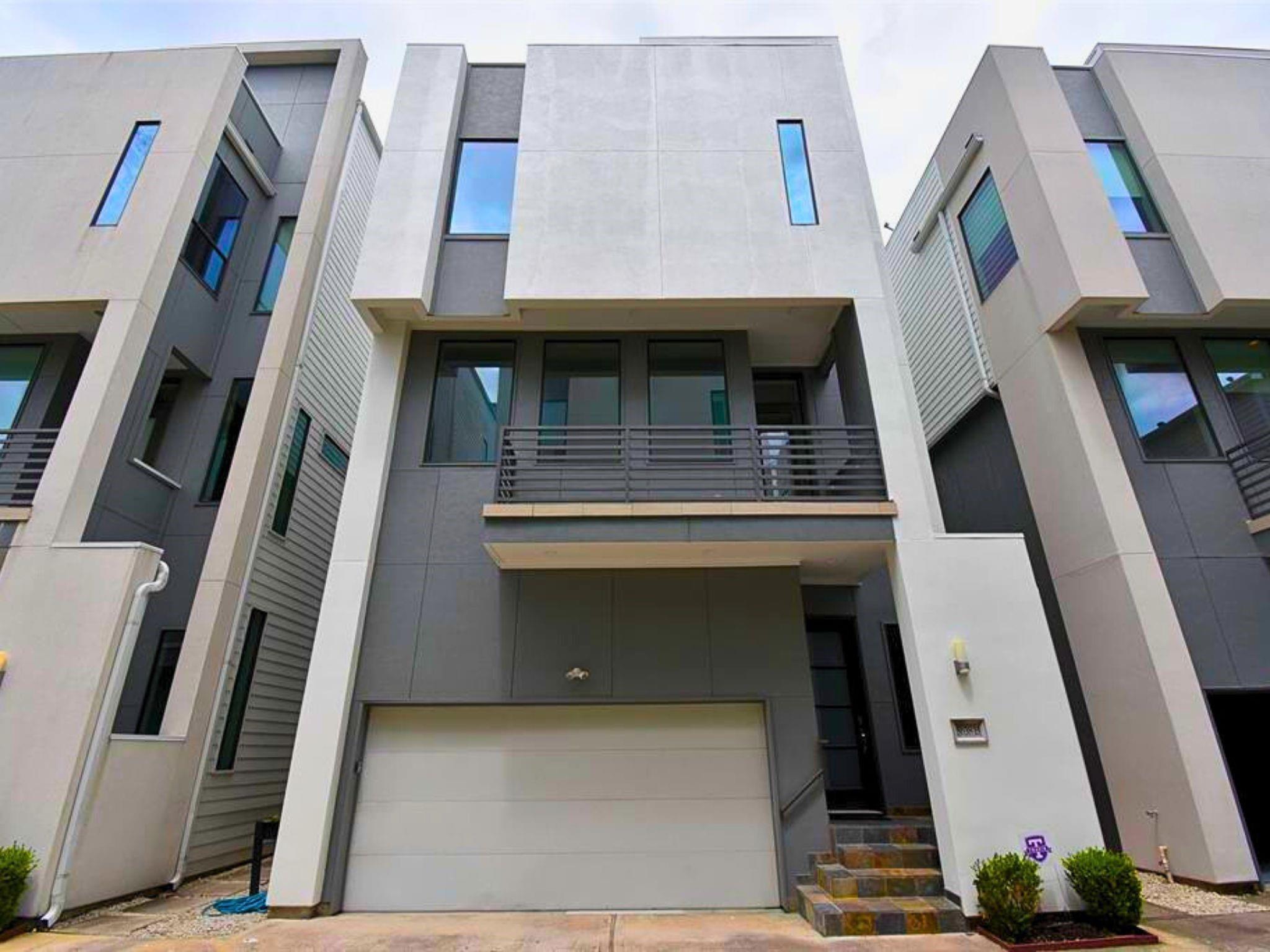 Petty St, Houston, TX 77007