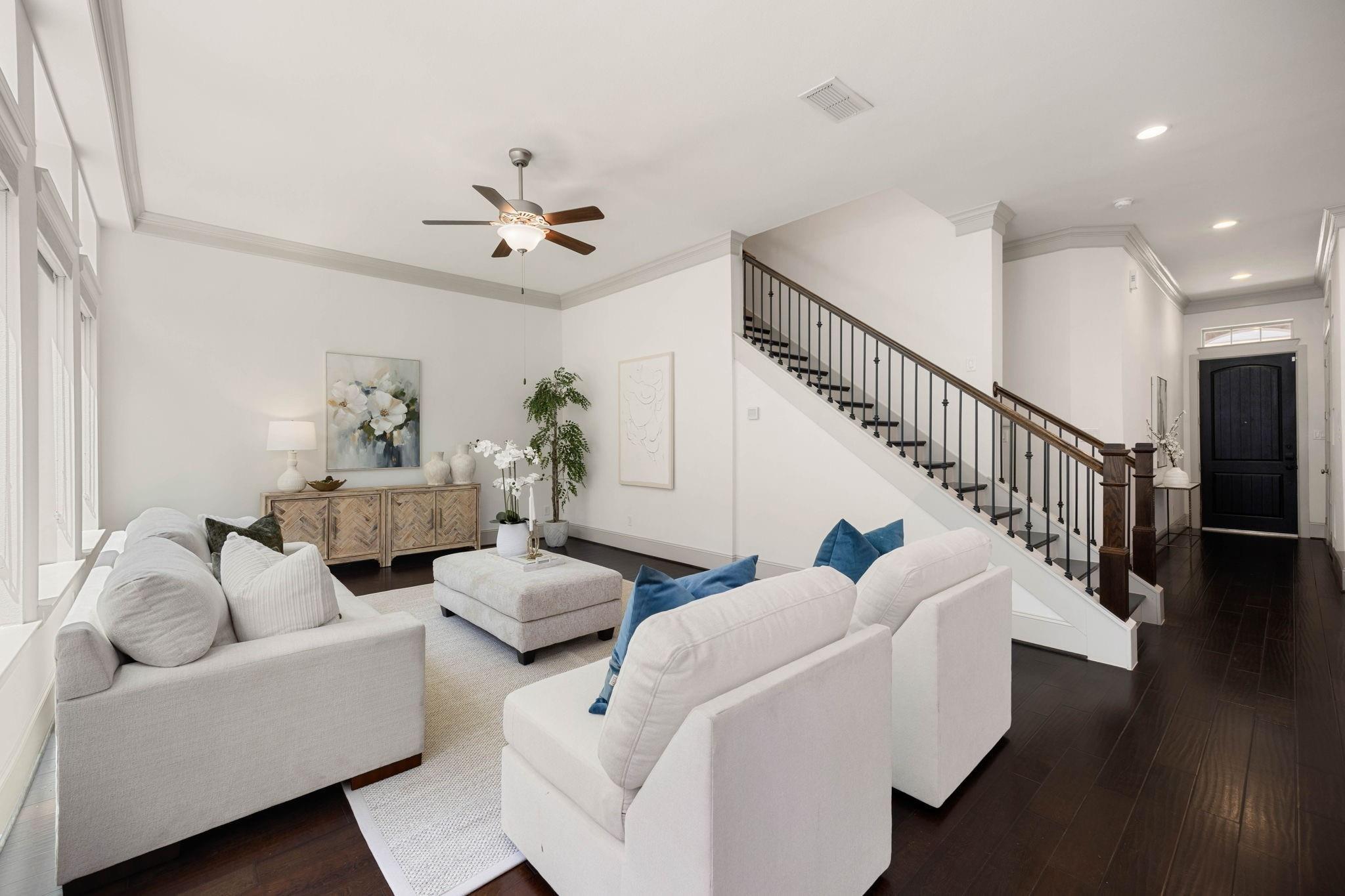 Saxton Manor St, Houston, TX 77055
