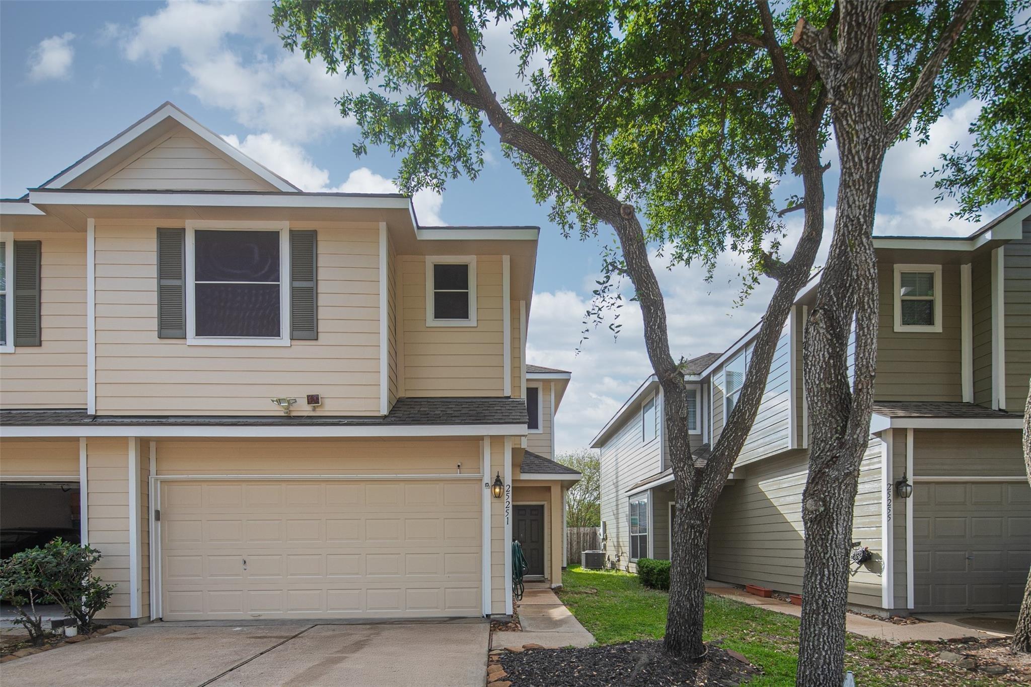 Boulder Bend Ln, Katy, TX 77494