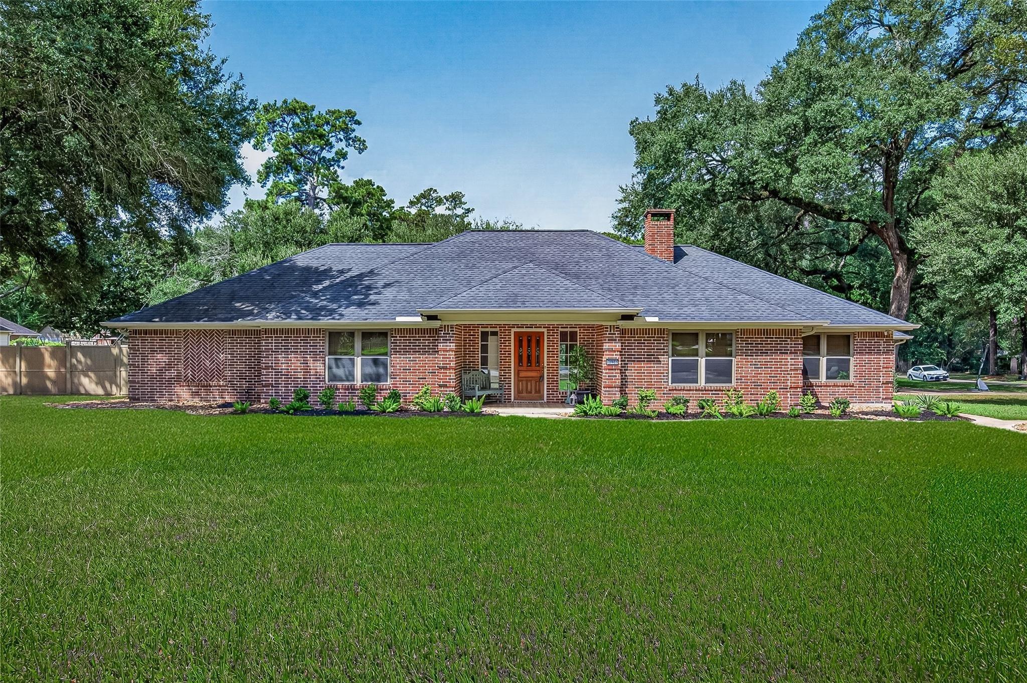 Grosbeak Ln, Tomball, TX 77377
