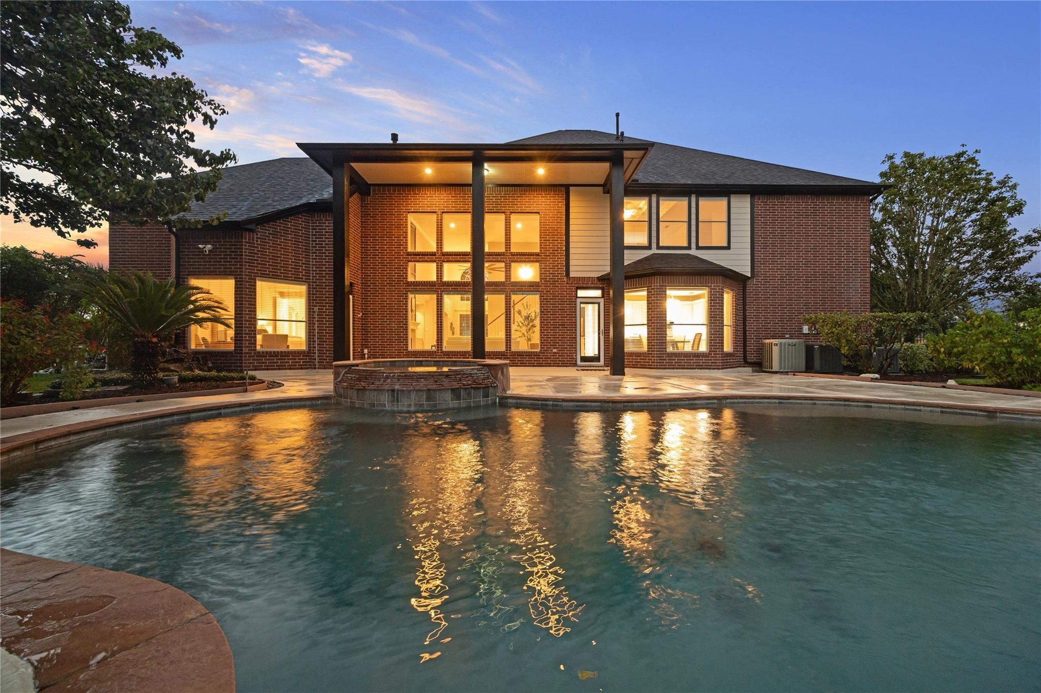 Crown Jewel Dr, Richmond, TX 77469