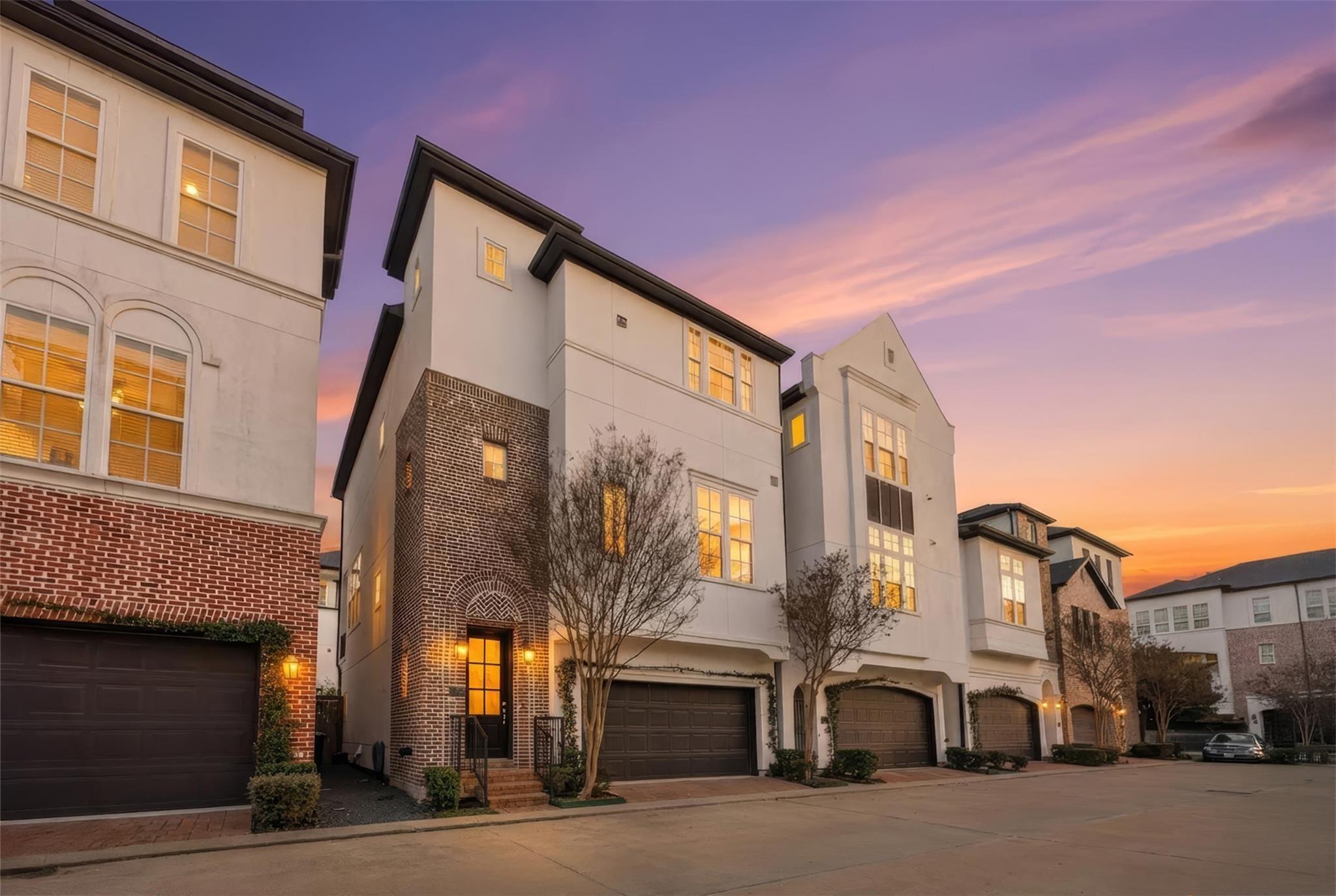 Cohn Trails Ln, Houston, TX 77007