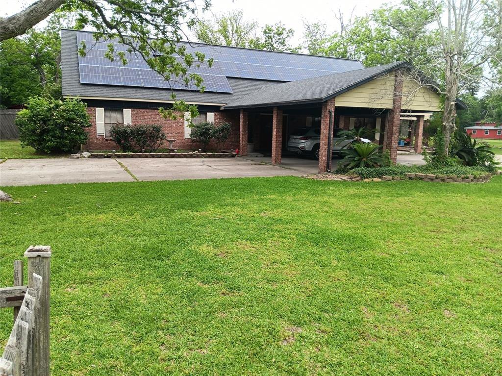 Pecan Forest Ln, Baytown, TX 77521