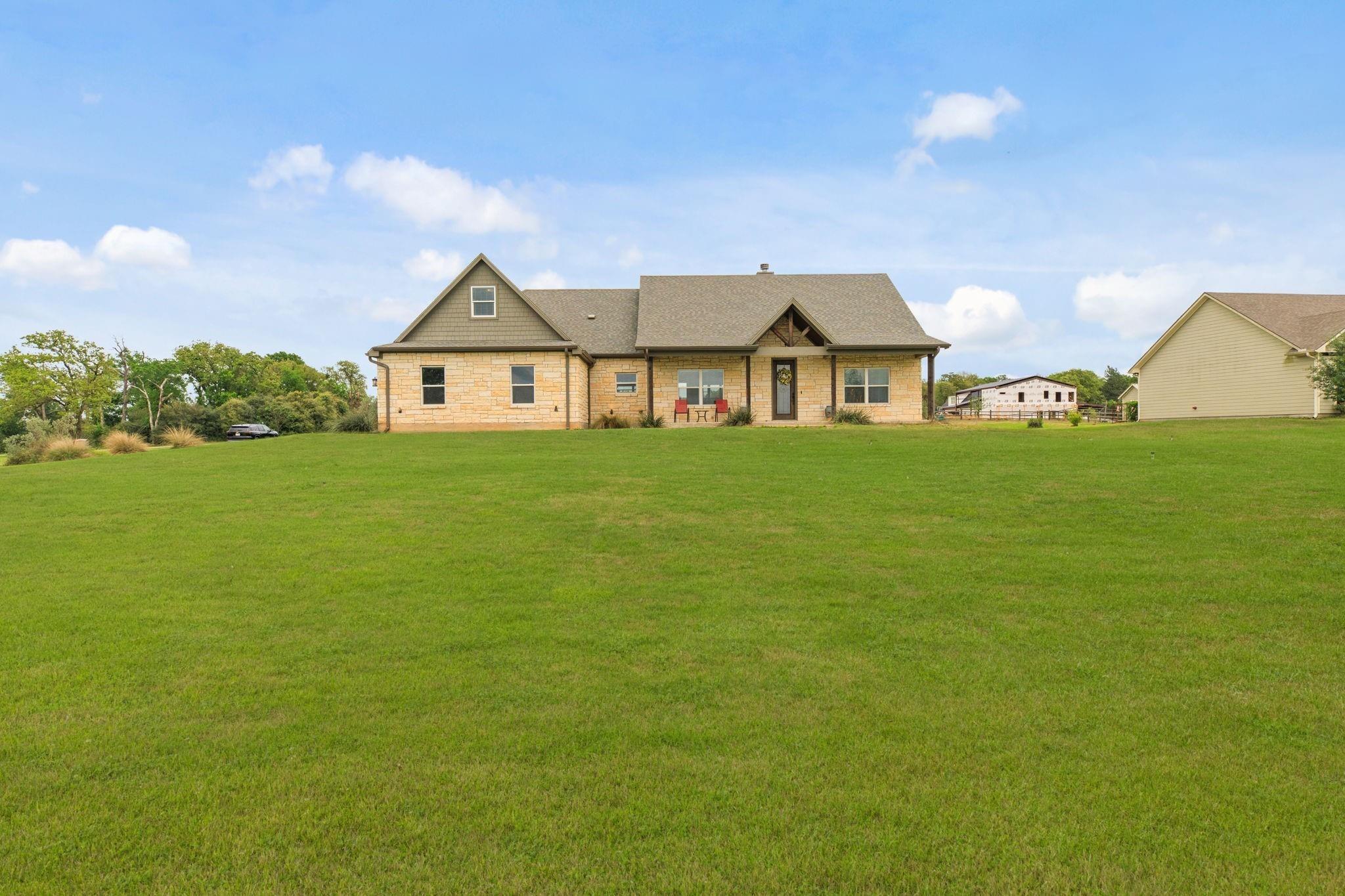 Azalea Dr, Franklin, TX 77856