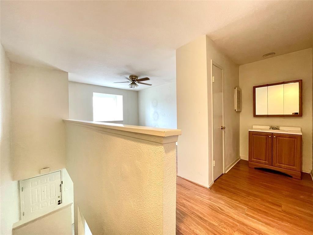 Wilcrest Dr, Houston, TX 77042