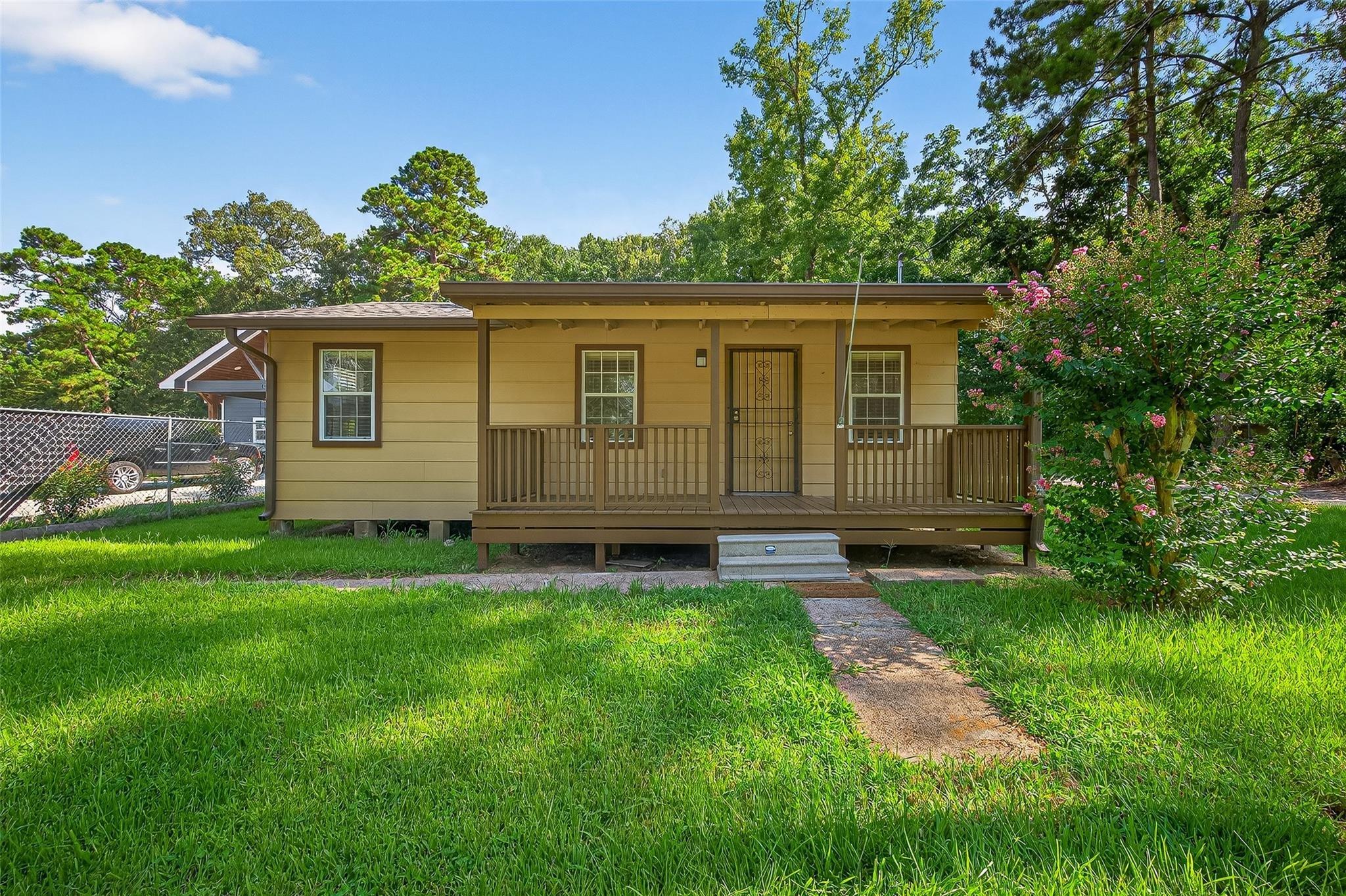 Meadows St, Cleveland, TX 77328
