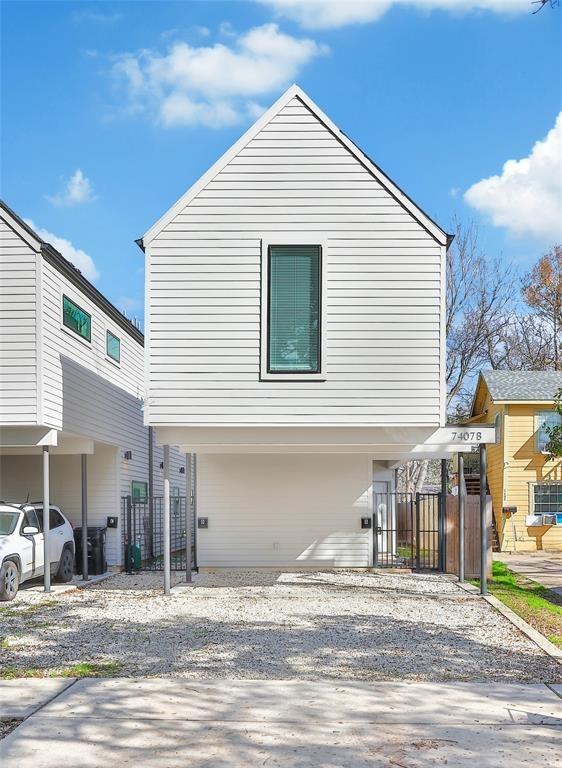 Rusk St, Houston, TX 77011