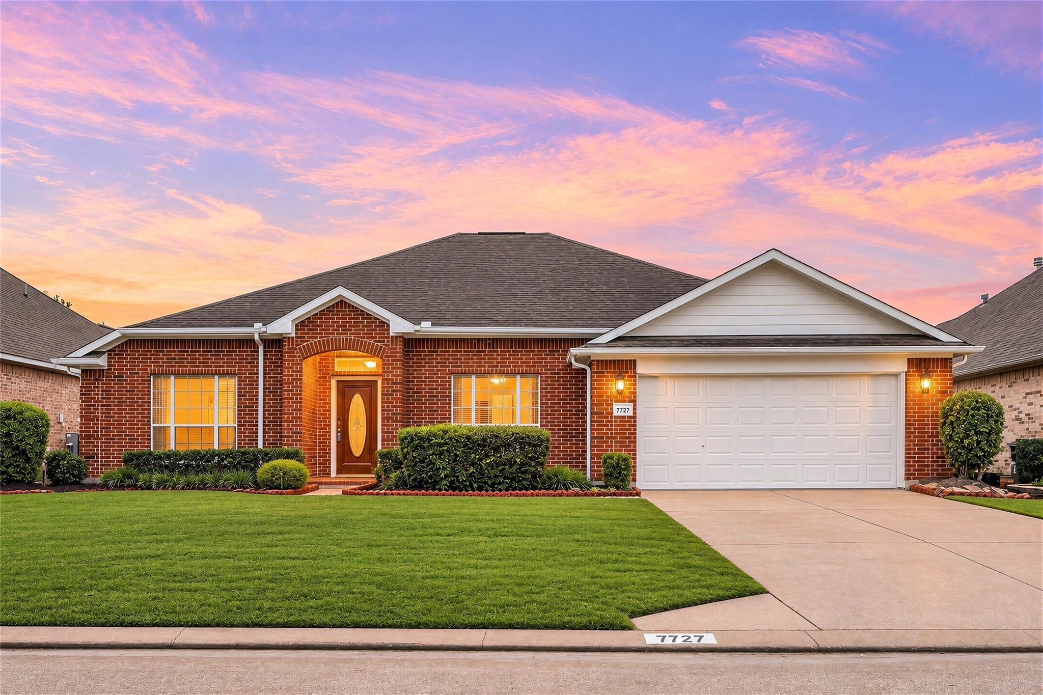 Heron Lakes Dr, Houston, TX 77064