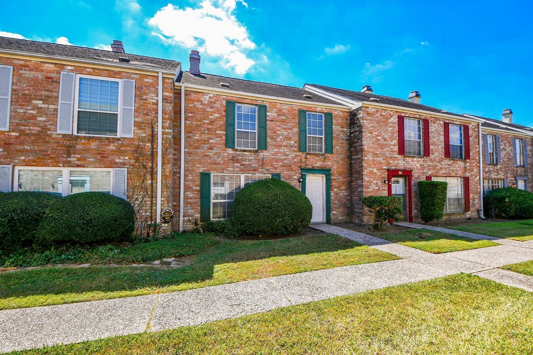Belle Park Dr, Houston, TX 77072