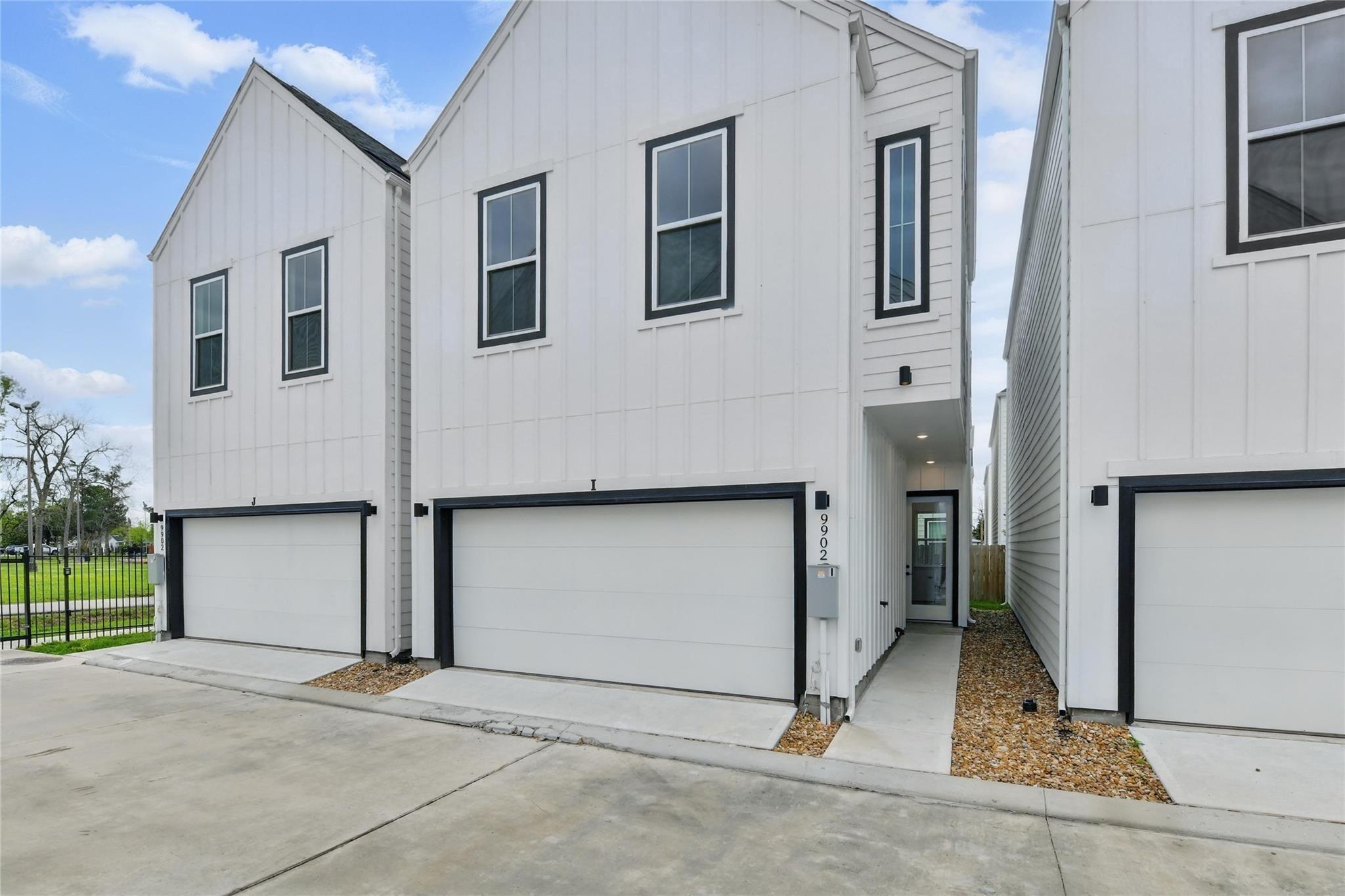 Clark Rd, Houston, TX 77076