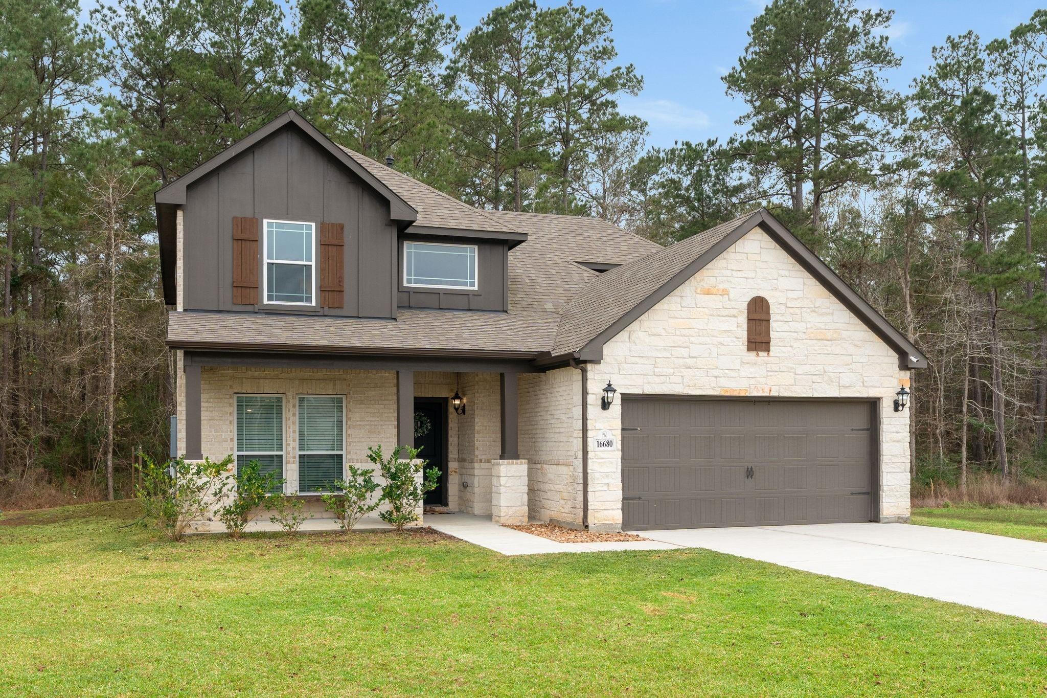 Rockwall St, Conroe, TX 77303