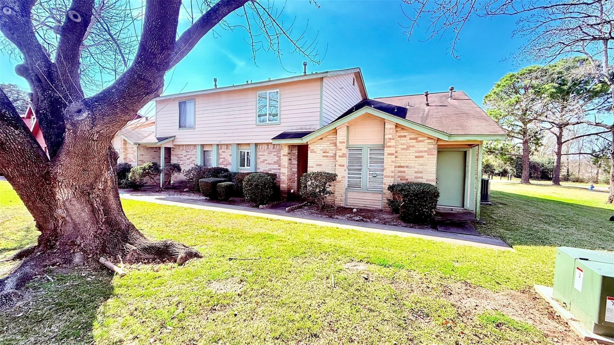 Country Village Blvd, Humble, TX 77338