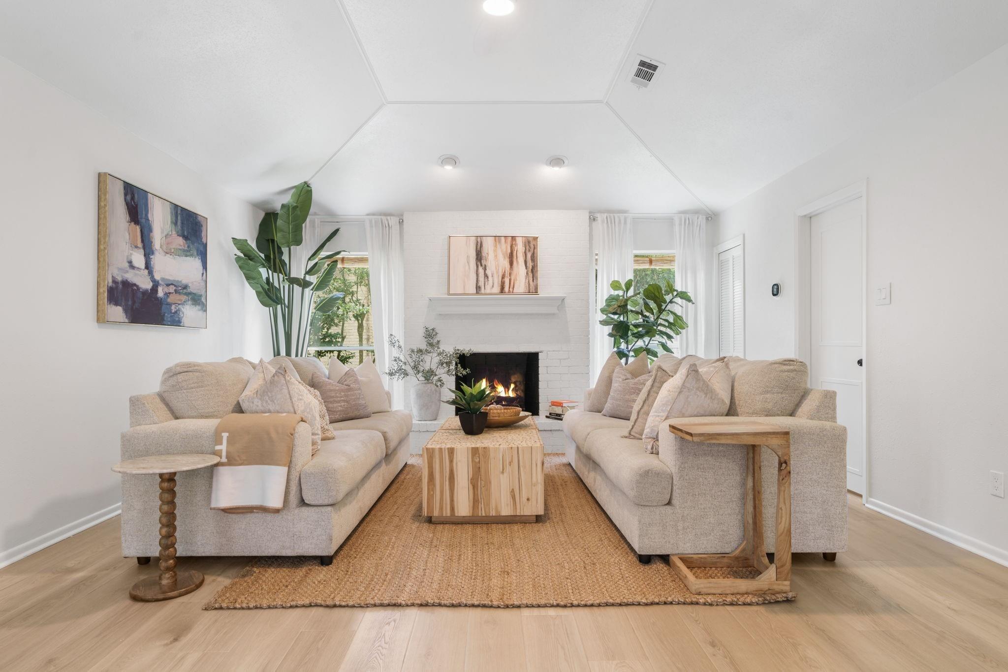 Thunderbird Dr, Conroe, TX 77304
