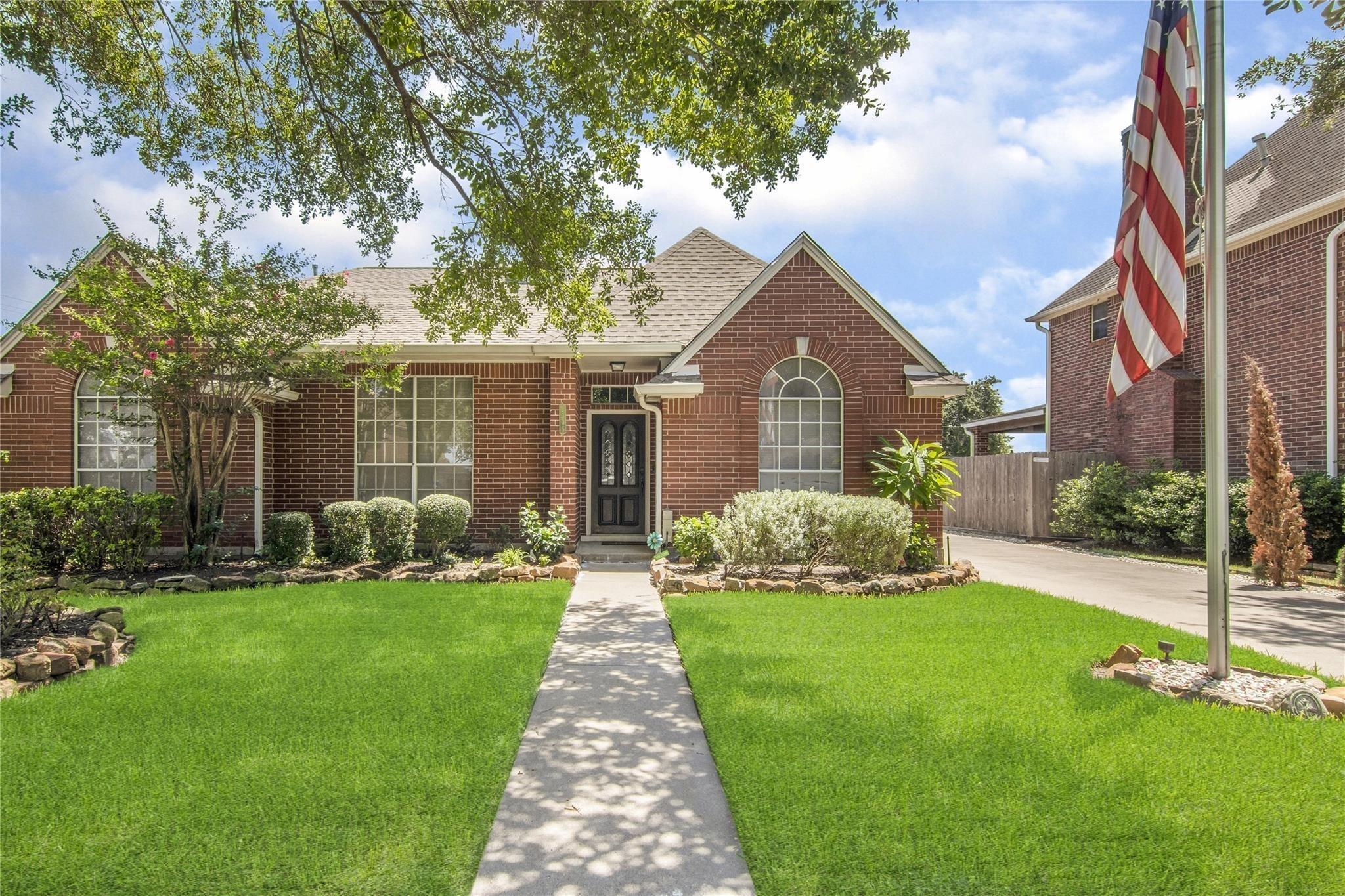Greenwood Pl, Deer Park, TX 77536