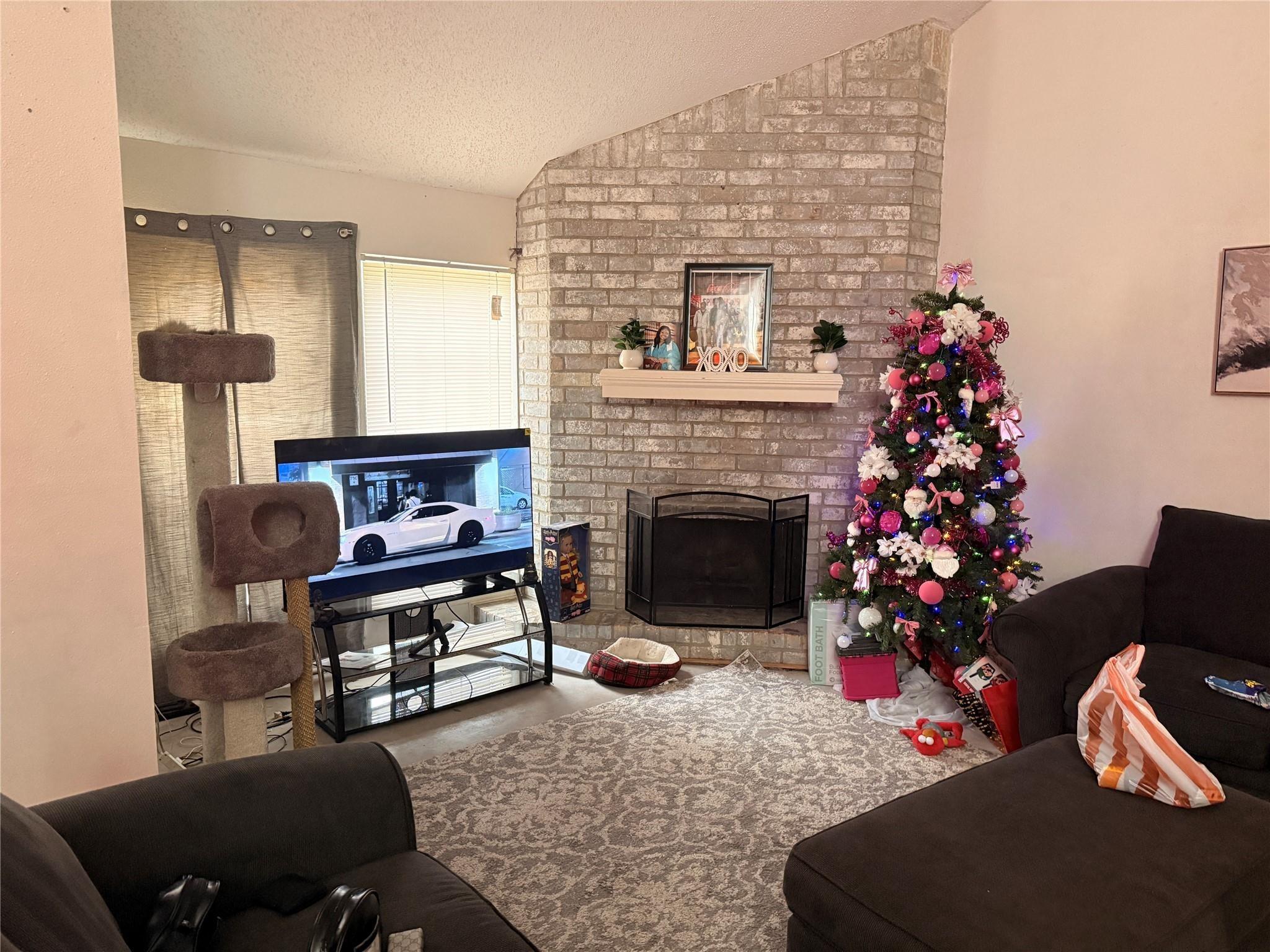 Easthampton Dr, Houston, TX 77039