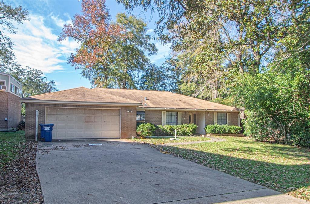W Church St, Livingston, TX 77351