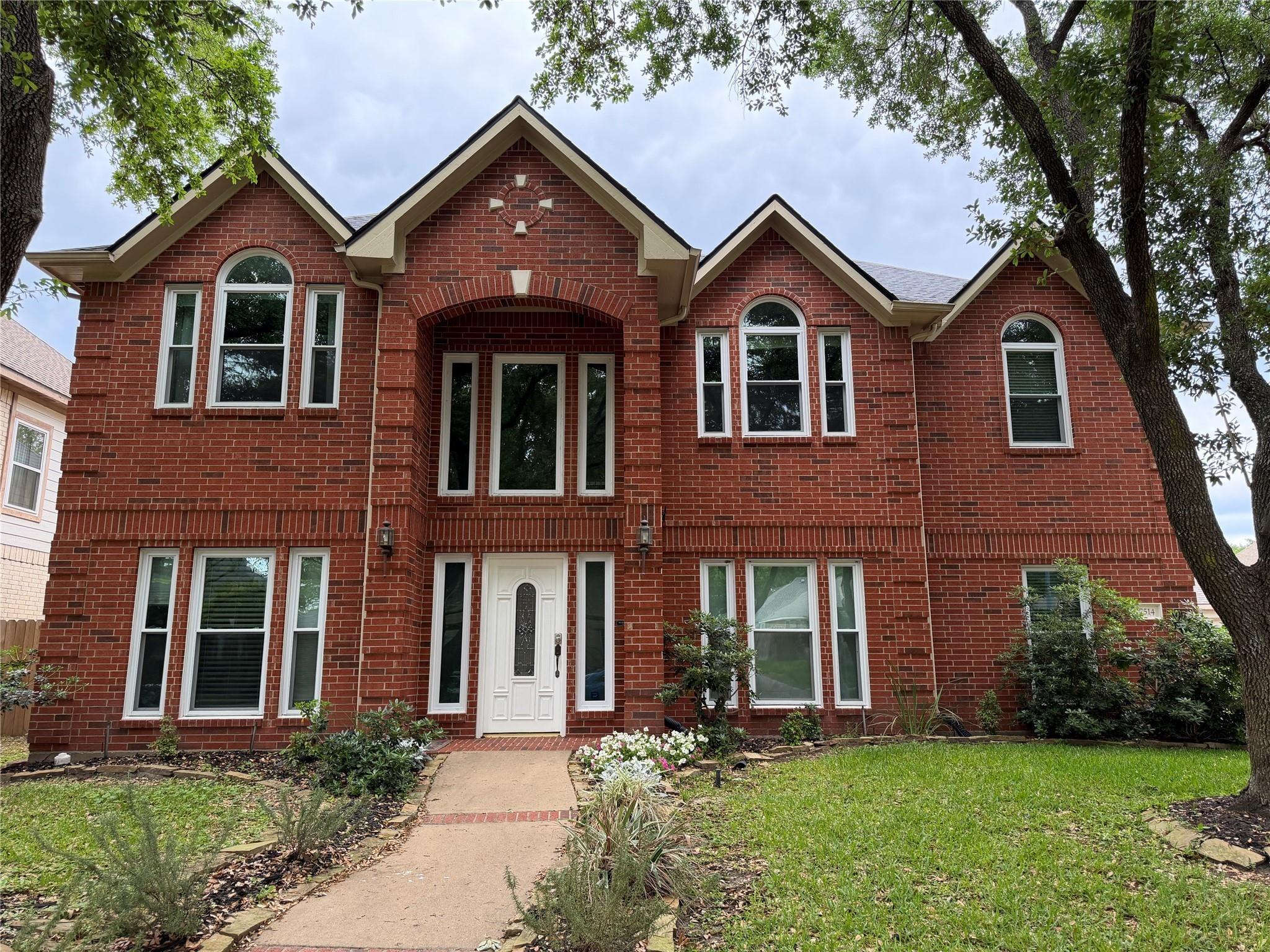 Whispering Star Ct, Houston, TX 77095