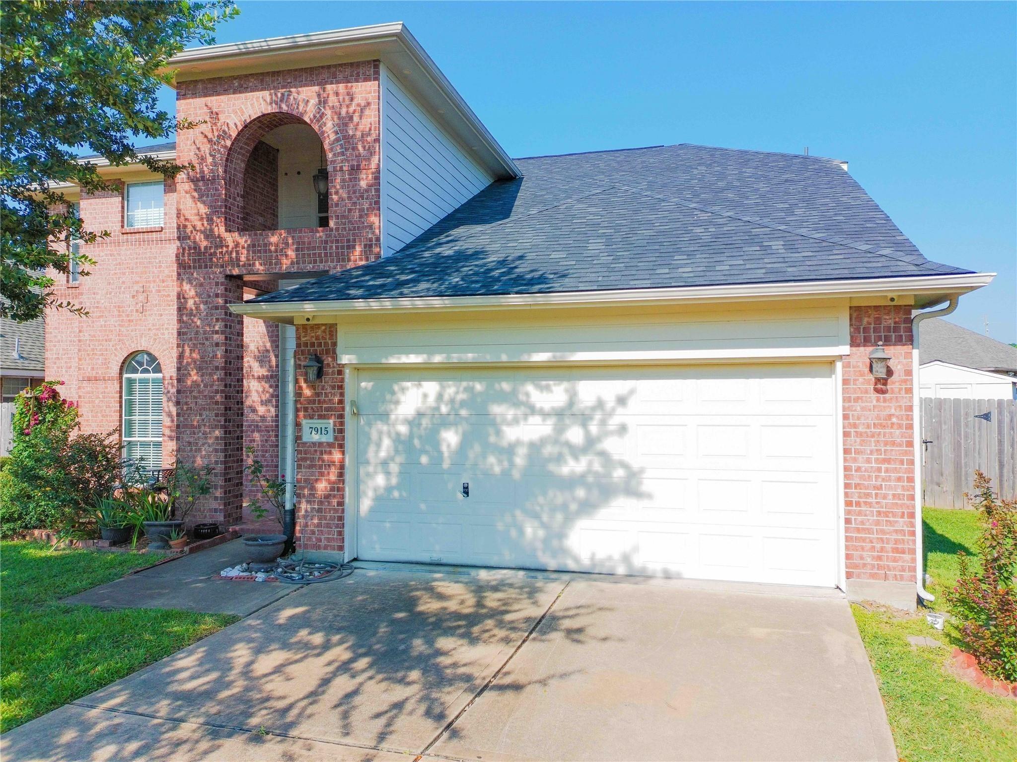 Corrian Park Cir, Houston, TX 77040