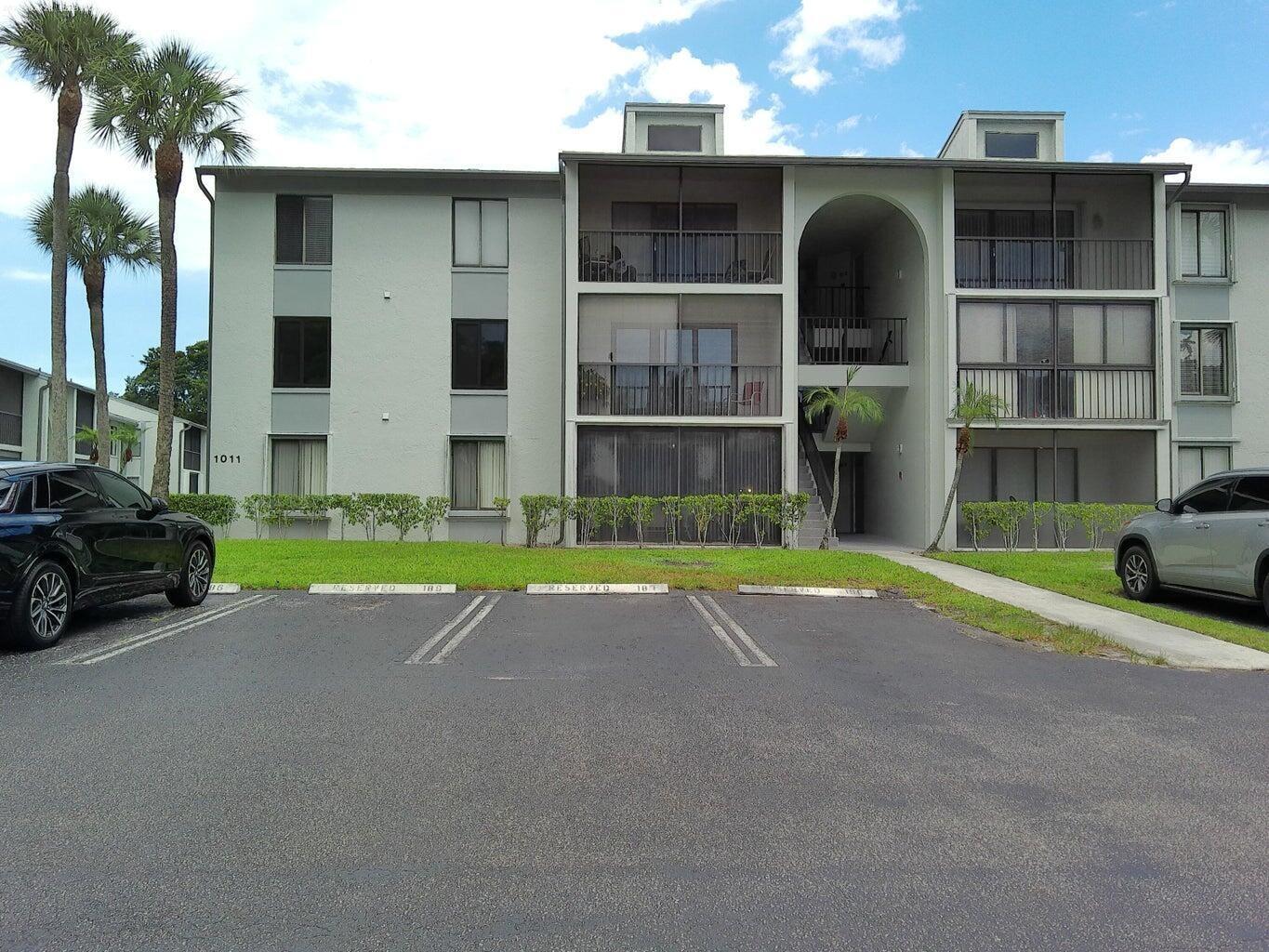 Green Pine Blvd, West Palm Beach, FL 33409