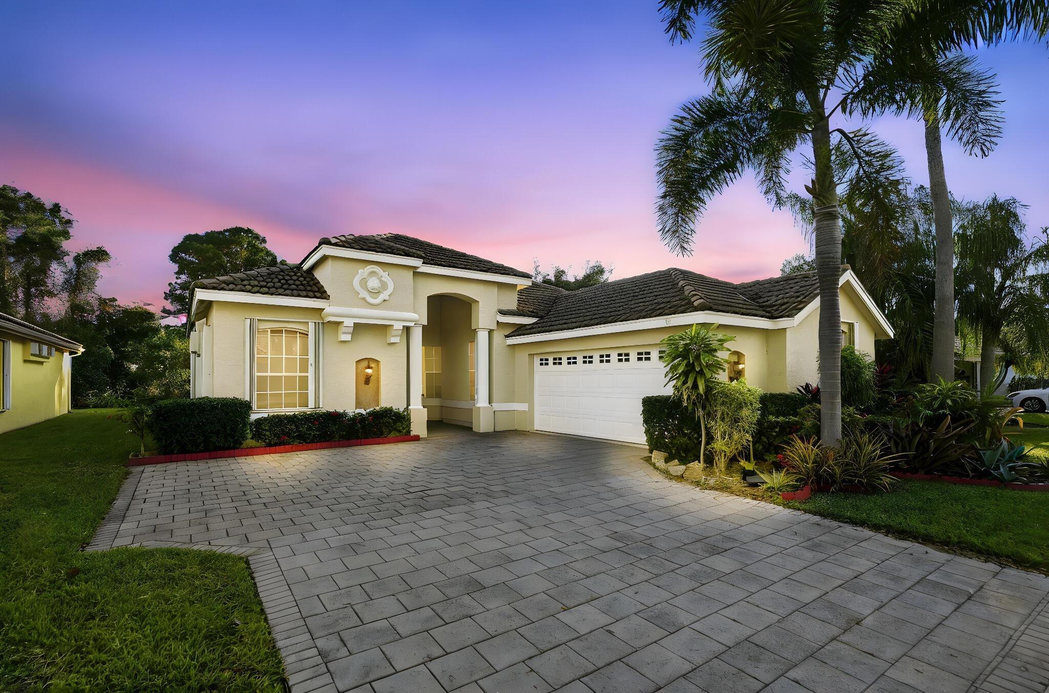 Sw Lake Charles Cir, Port Saint Lucie, FL 34986