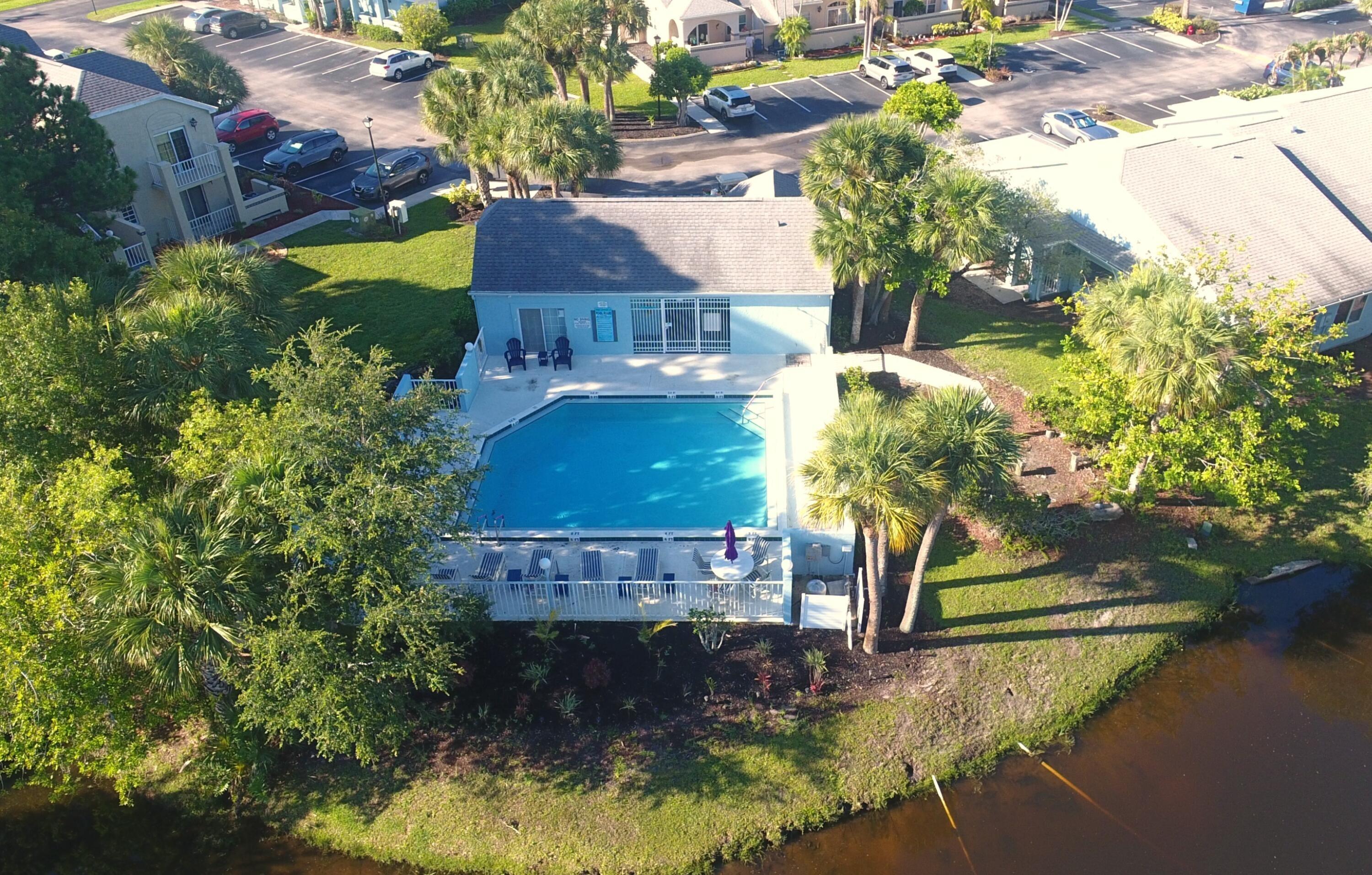 Se Green Acres Cir, Port Saint Lucie, FL 34952