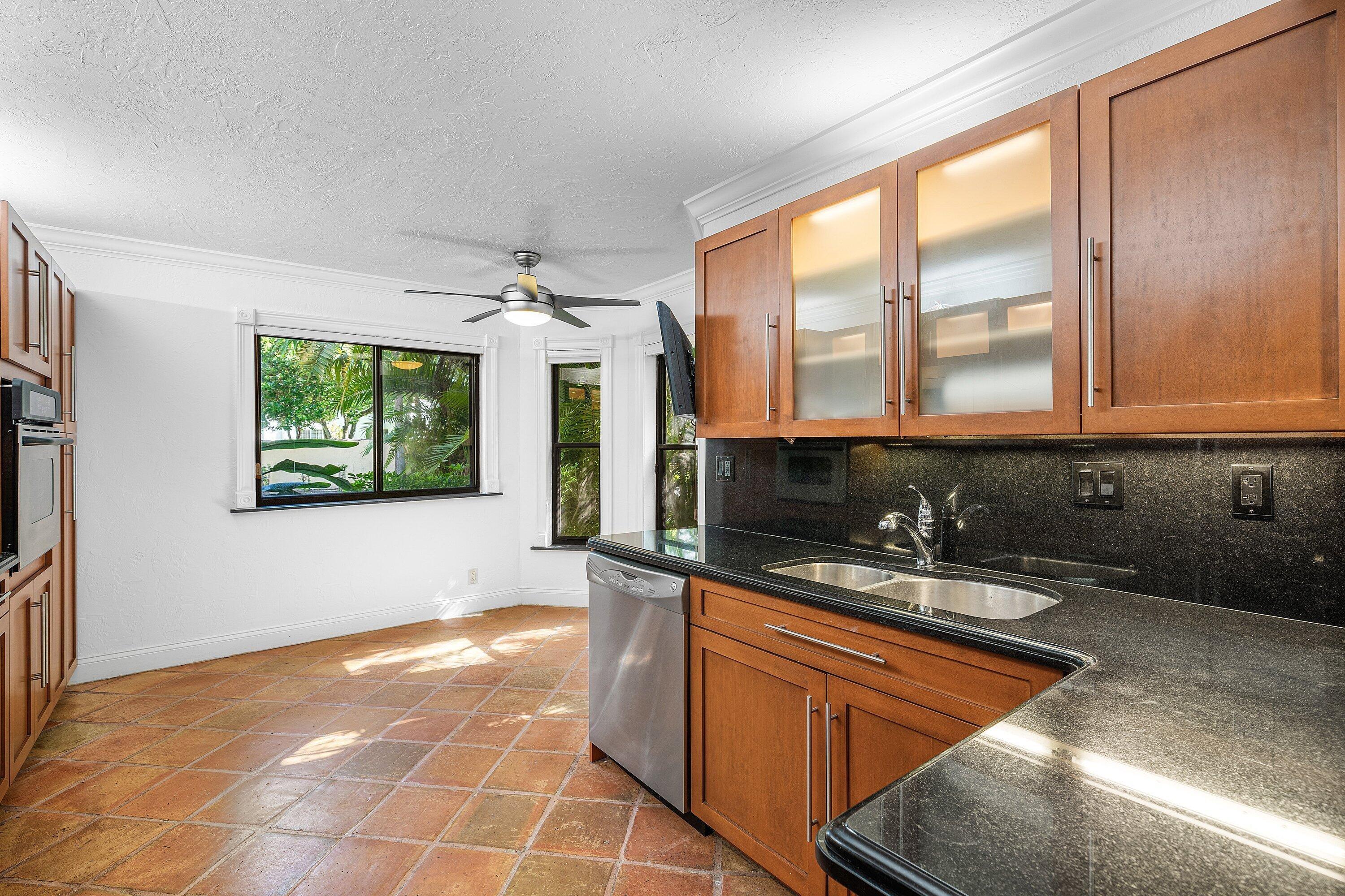 Via Lago, Boynton Beach, FL 33435