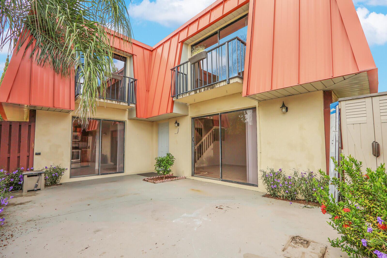 Meridian Way N, Palm Beach Gardens, FL 33410