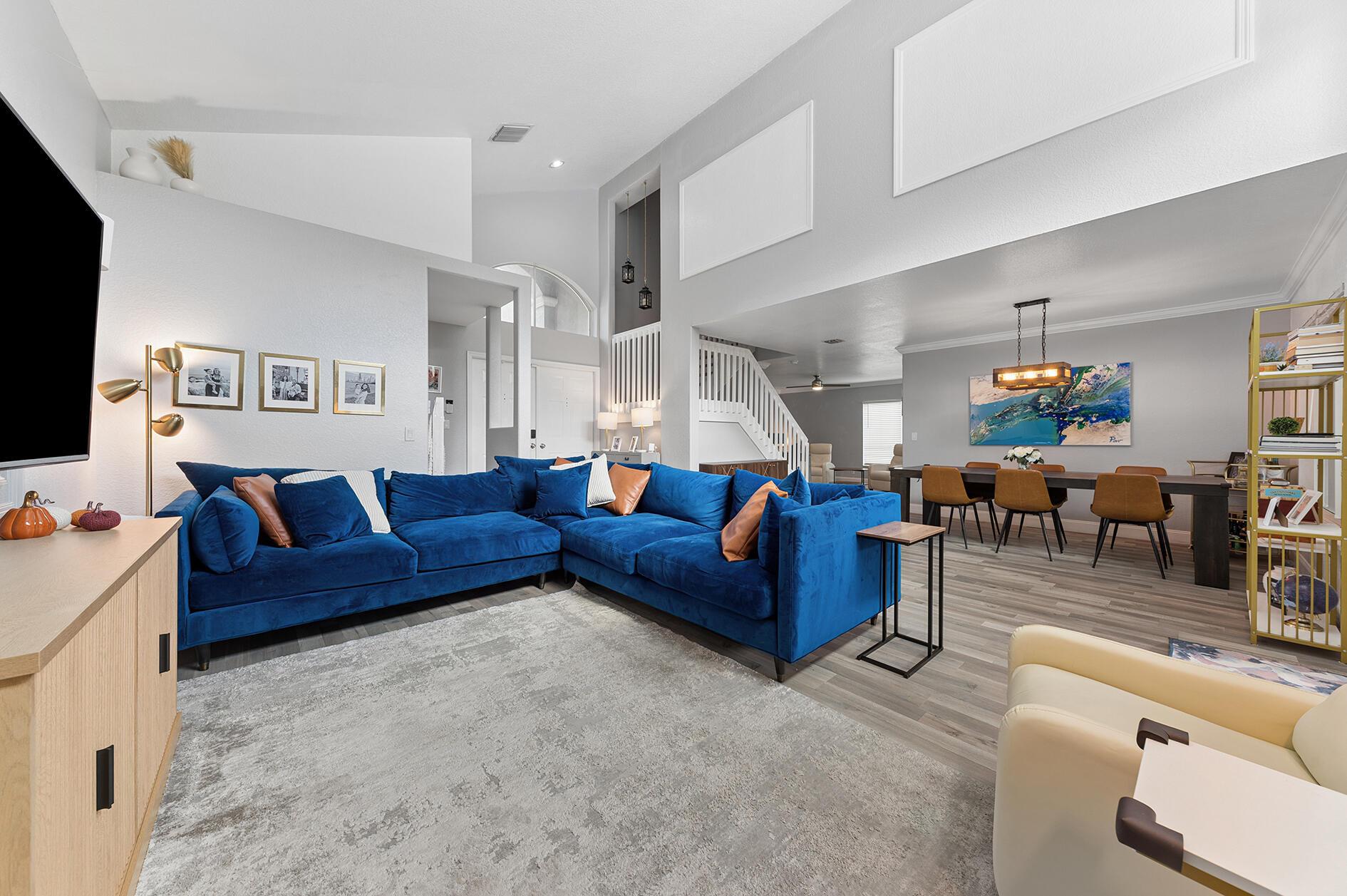 Torres Cir, West Palm Beach, FL 33409