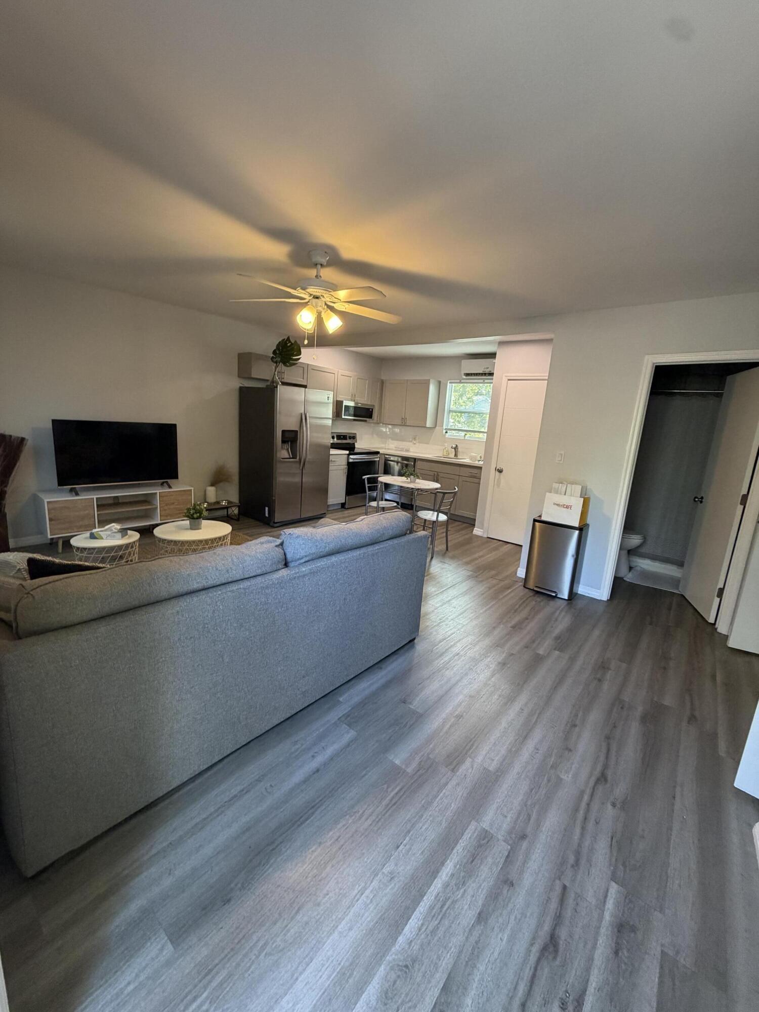 Sw 14th Ave, Fort Lauderdale, FL 33312
