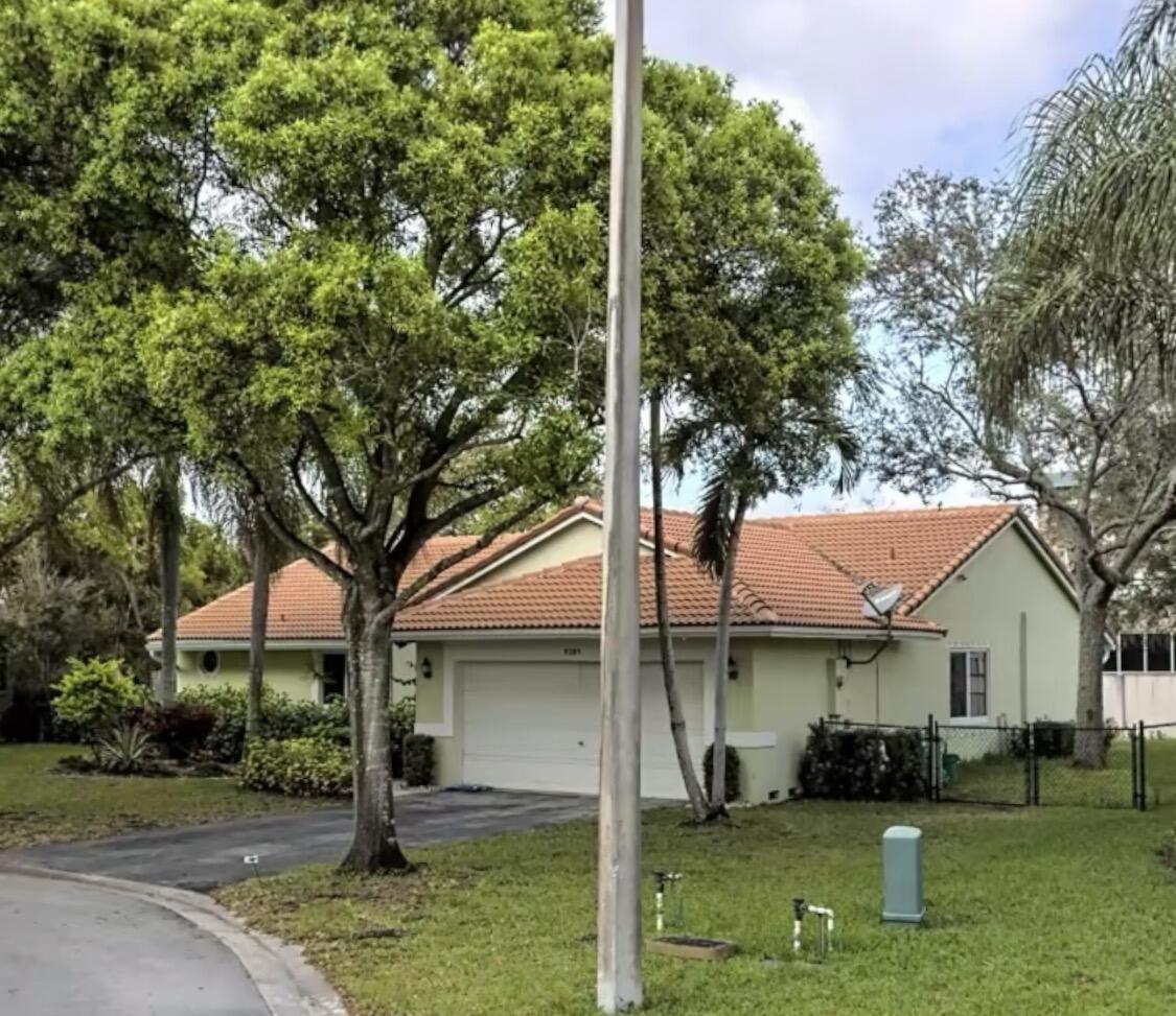 Nw 44th Ct, Coral Springs, FL 33065