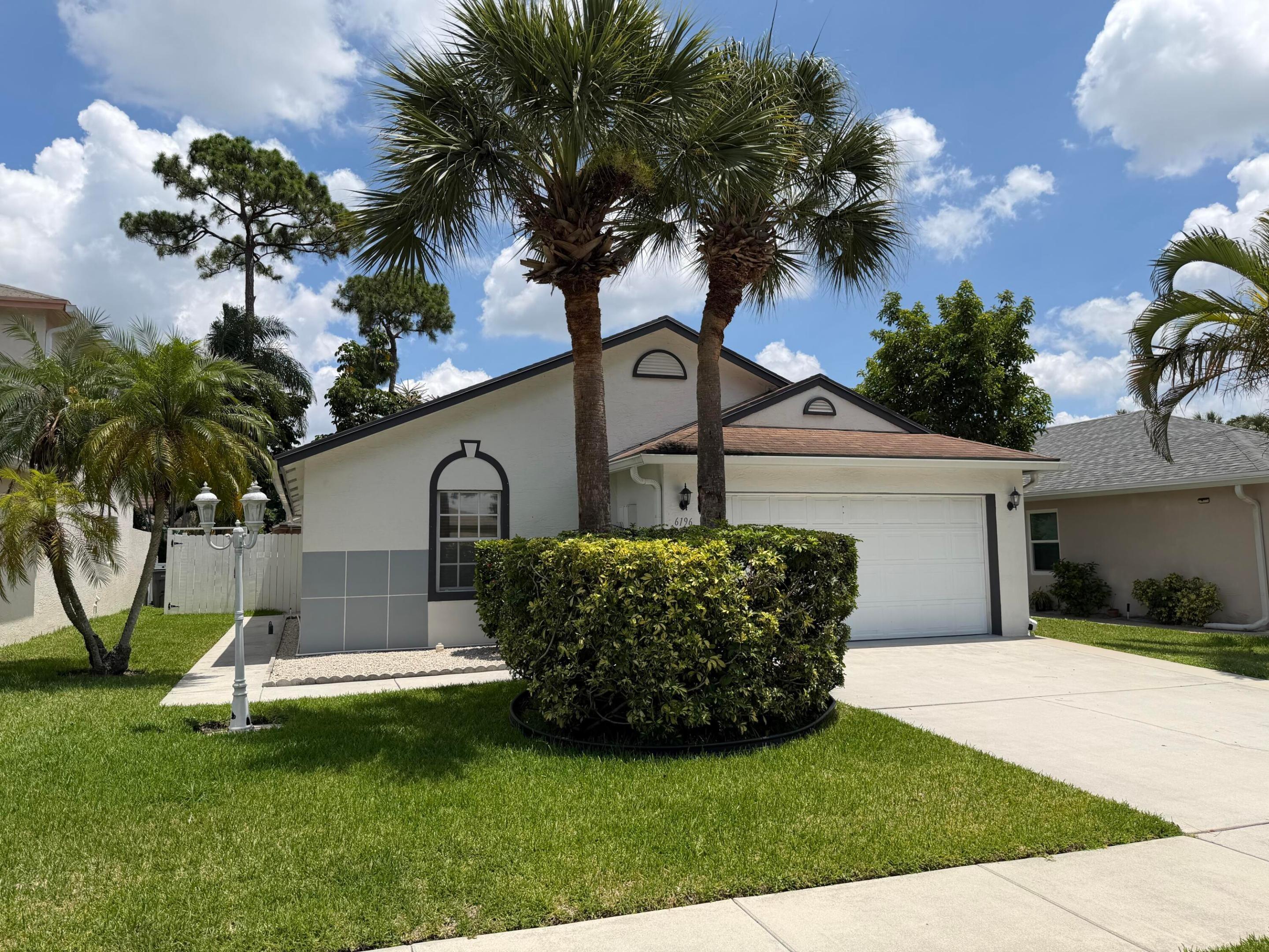 Azalea Cir, West Palm Beach, FL 33415