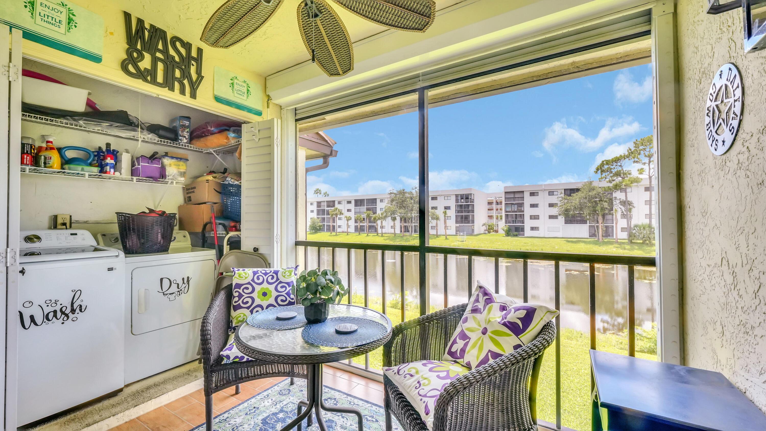 Tahiti Ln, Lake Worth, FL 33467