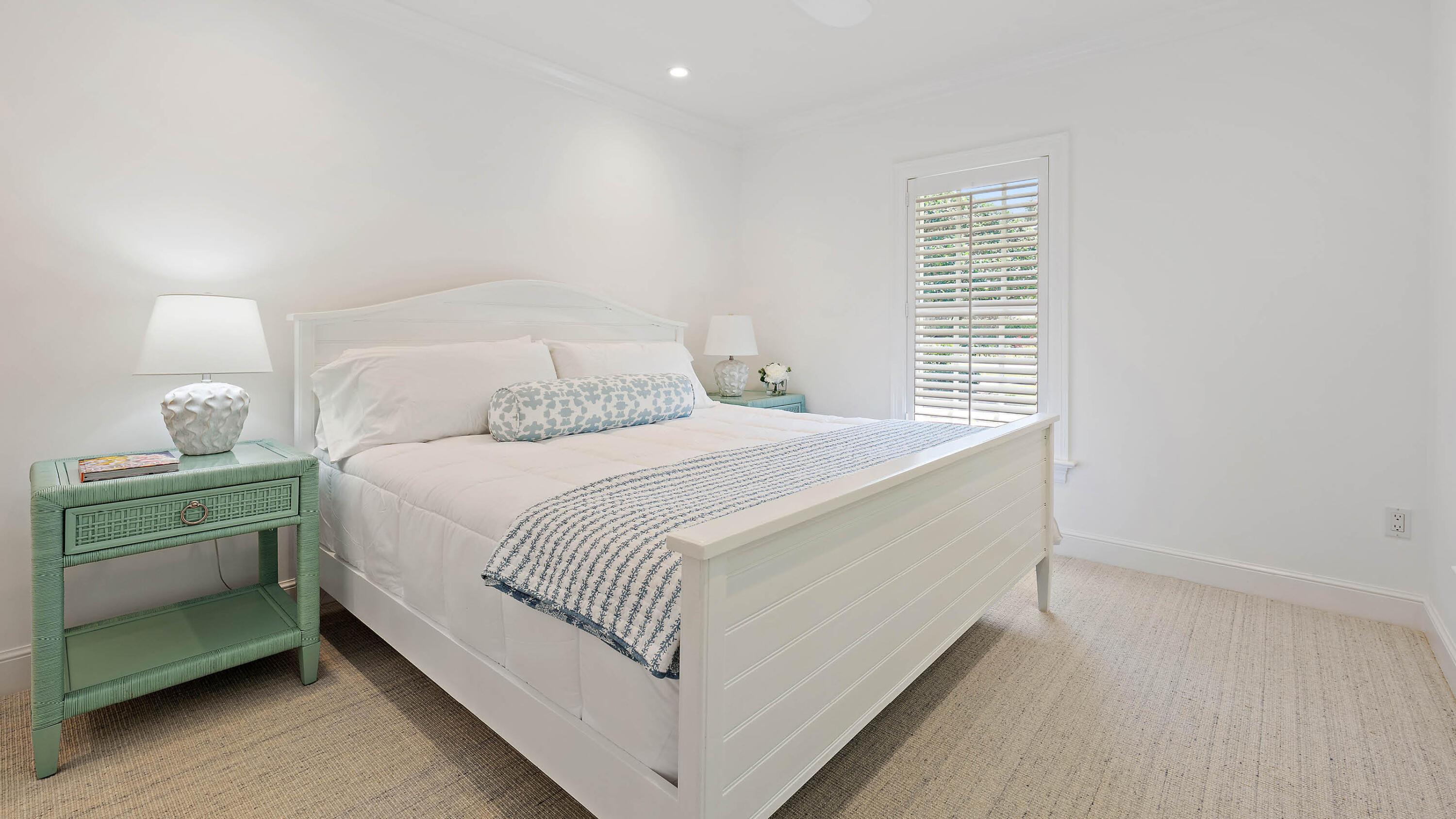 Village Rd, North Palm Beach, FL 33408