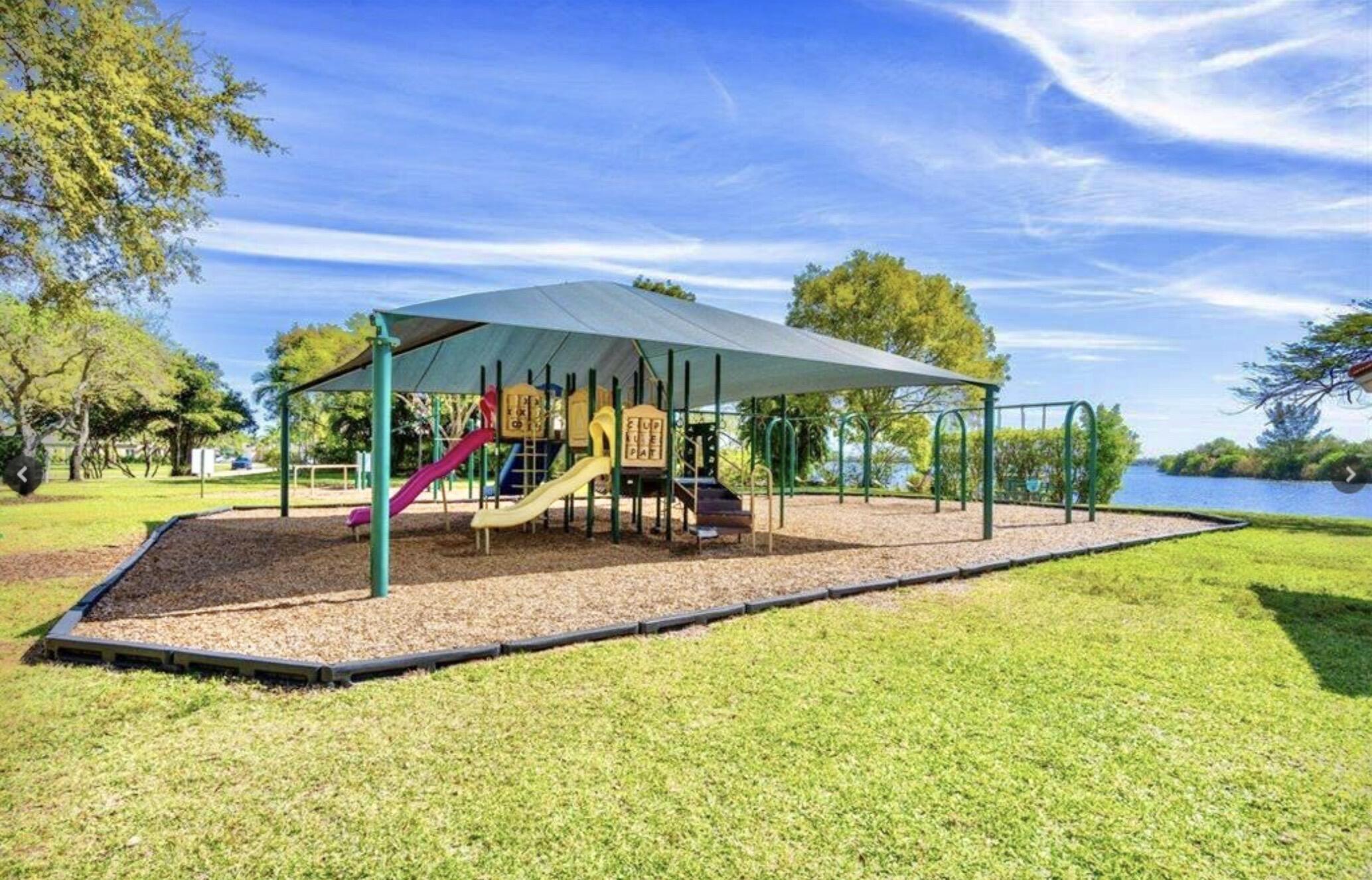 Sw 44th Ter, Deerfield Beach, FL 33442