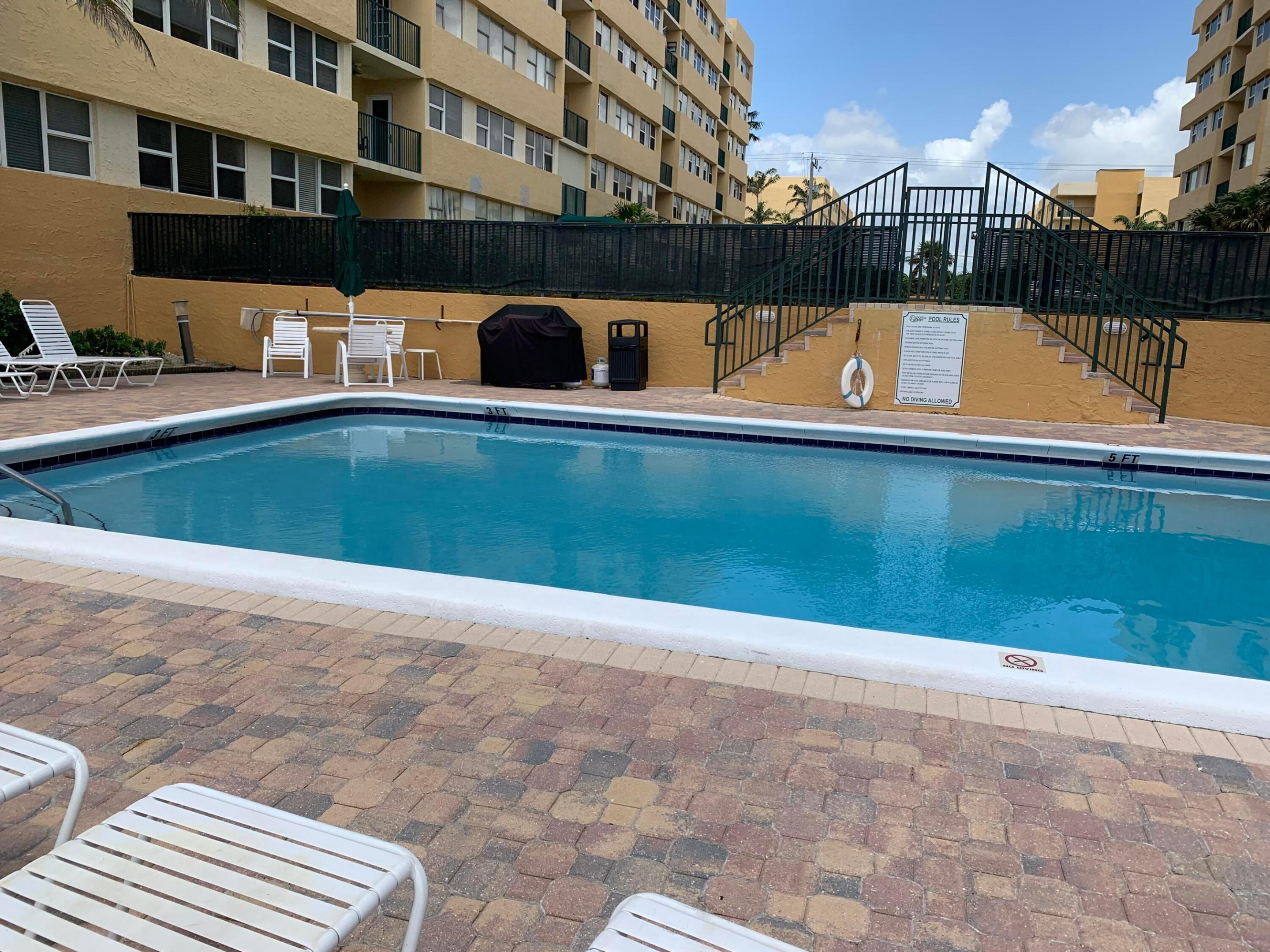 Hillsboro Mile, Hillsboro Beach, FL 33062