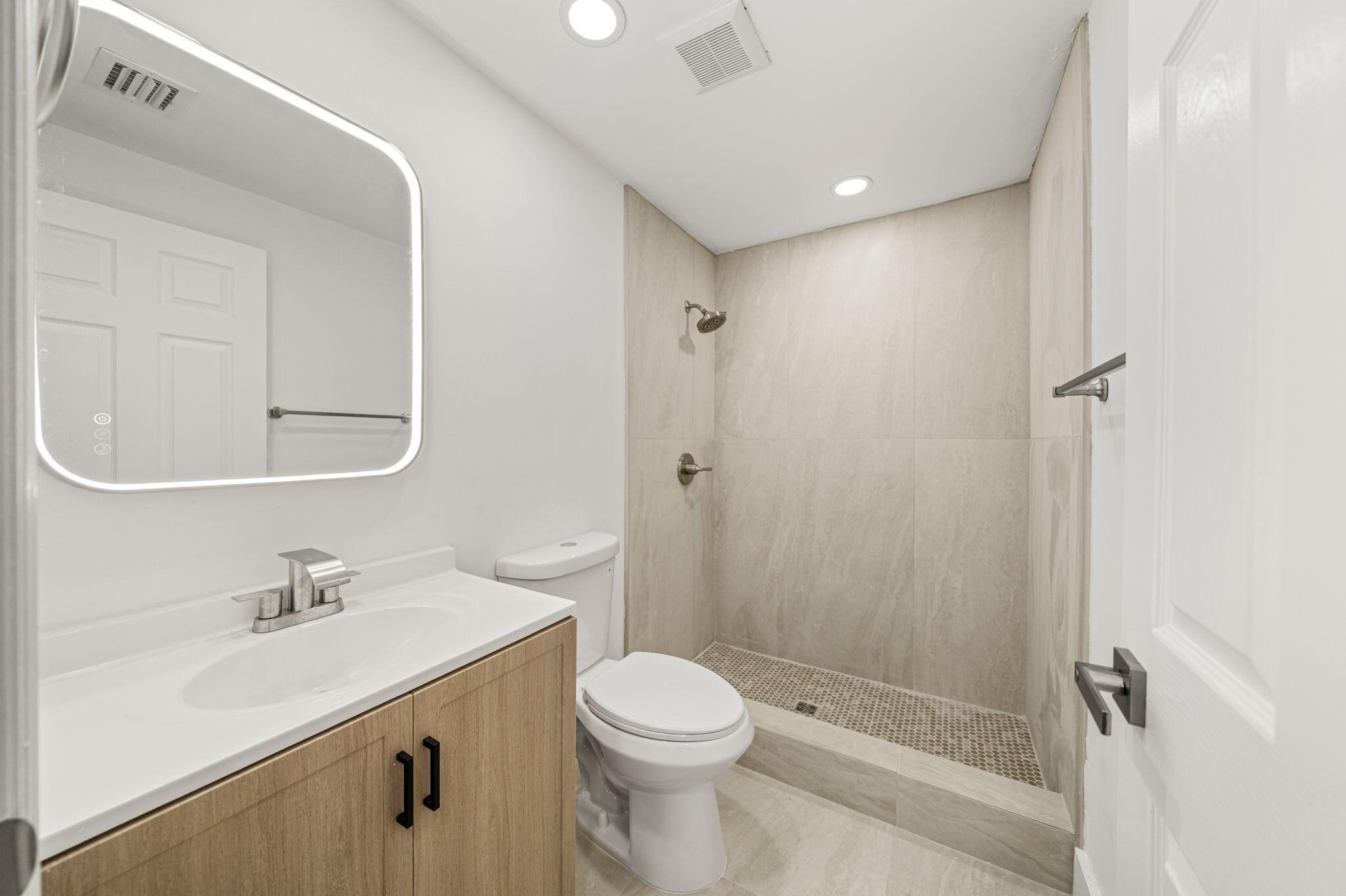 Helene Pl, West Palm Beach, FL 33407