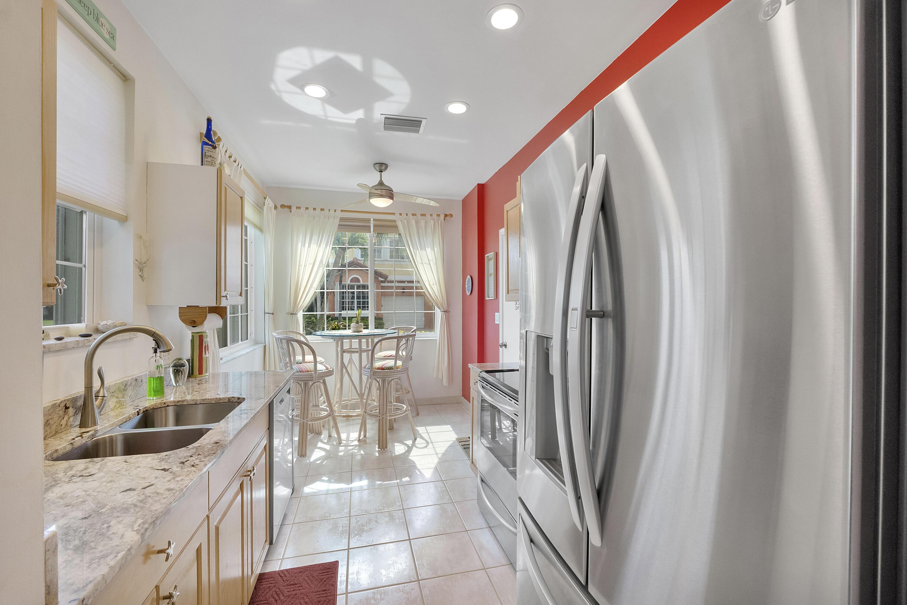 Ne 7th St, Deerfield Beach, FL 33441