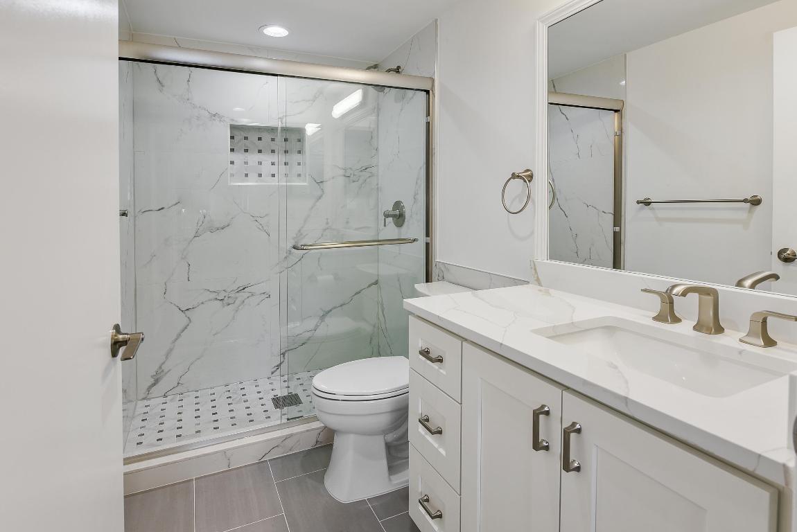 Lakes Of Delray Blvd, Delray Beach, FL 33484