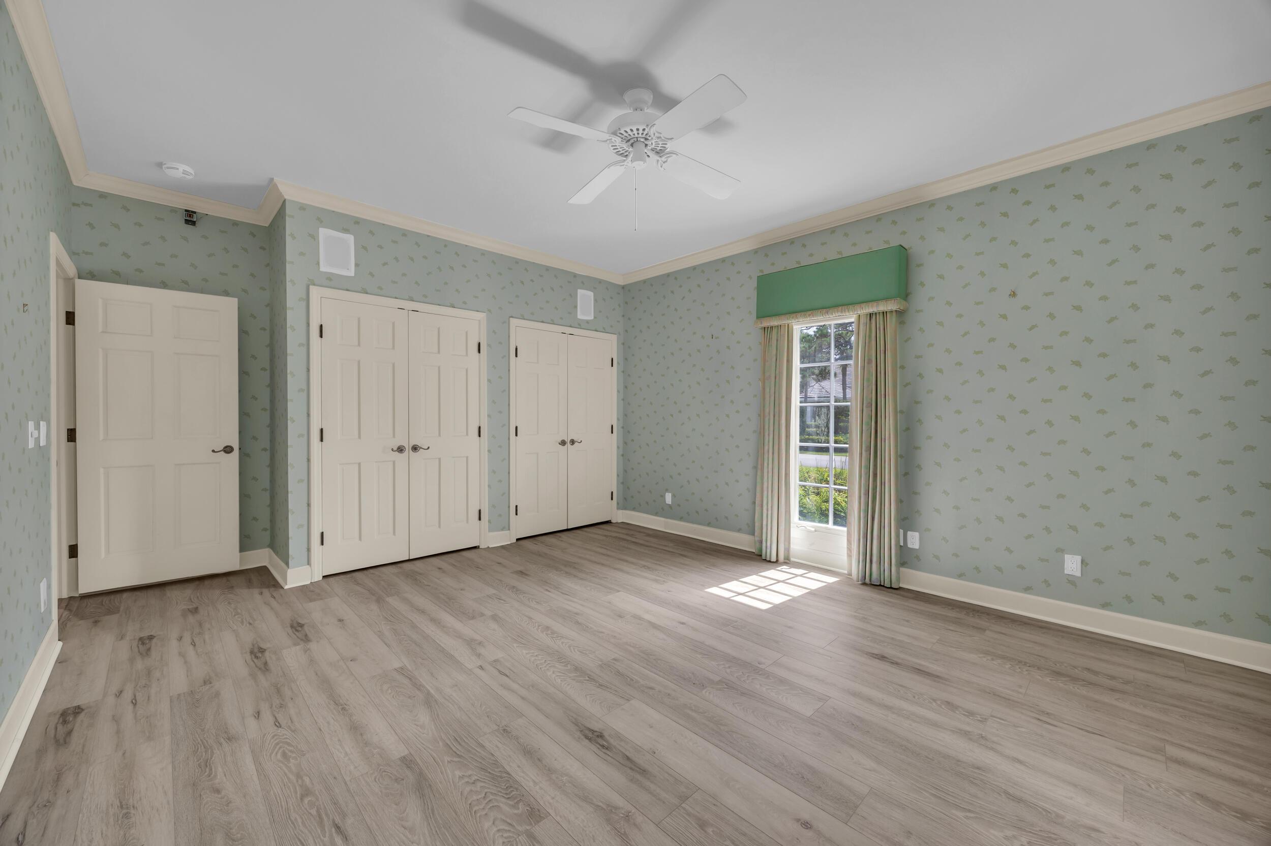 Se Golfhouse Dr, Hobe Sound, FL 33455