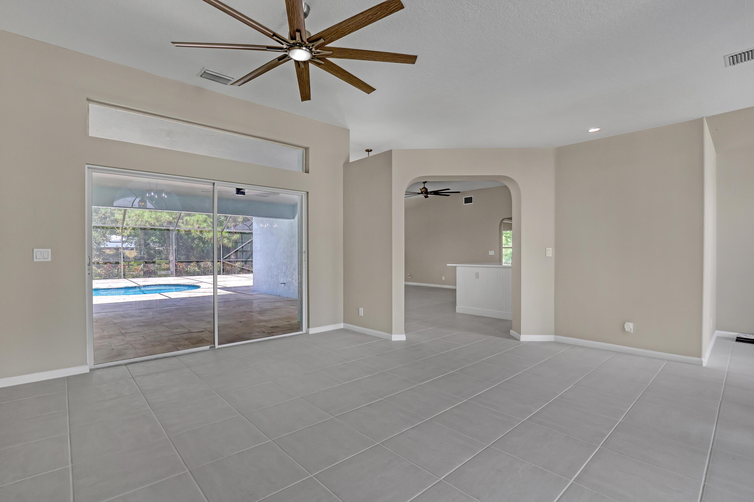 E Secretariat Dr, Loxahatchee, FL 33470