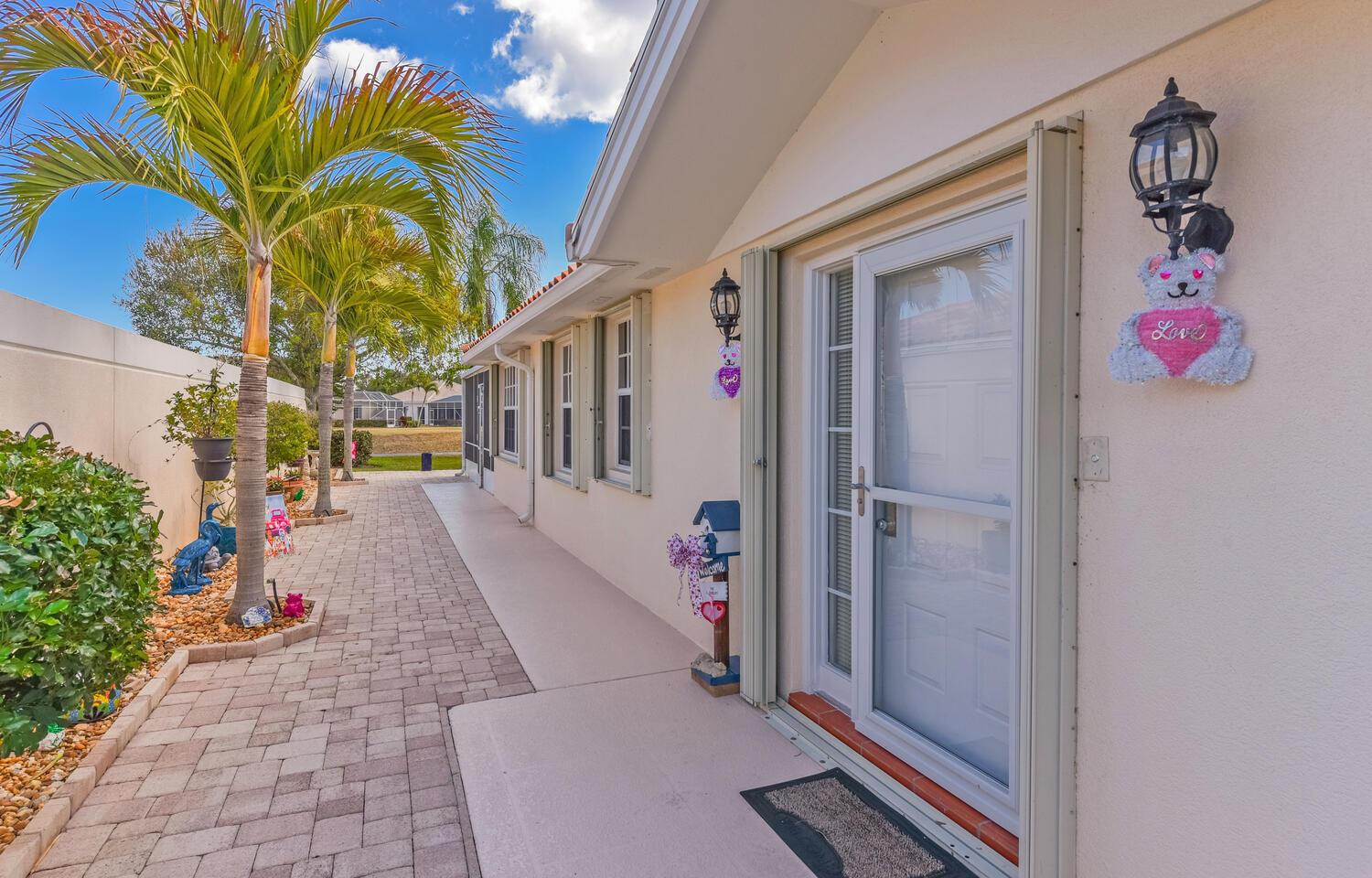 Se Double Tree Dr, Hobe Sound, FL 33455