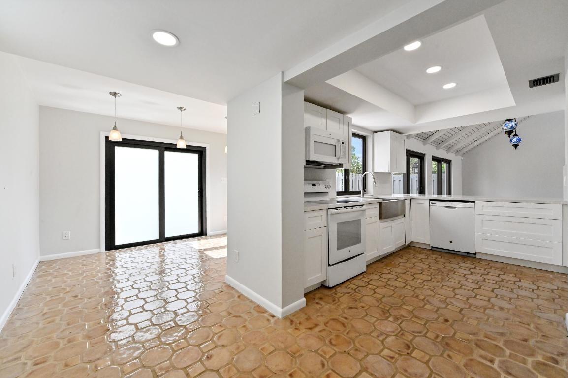 Nw 15th St, Boca Raton, FL 33432