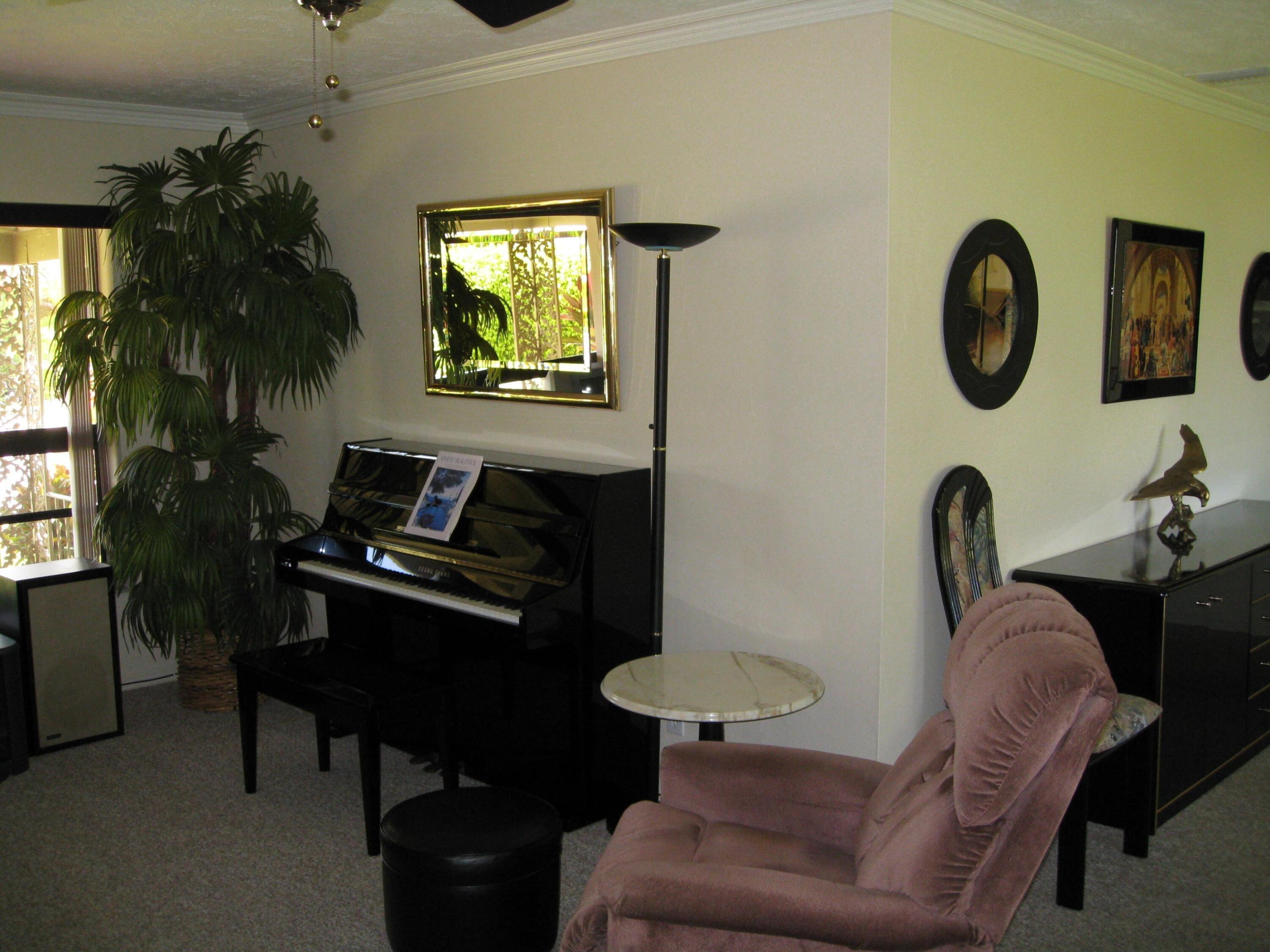 Nw 29th St, Wilton Manors, FL 33311