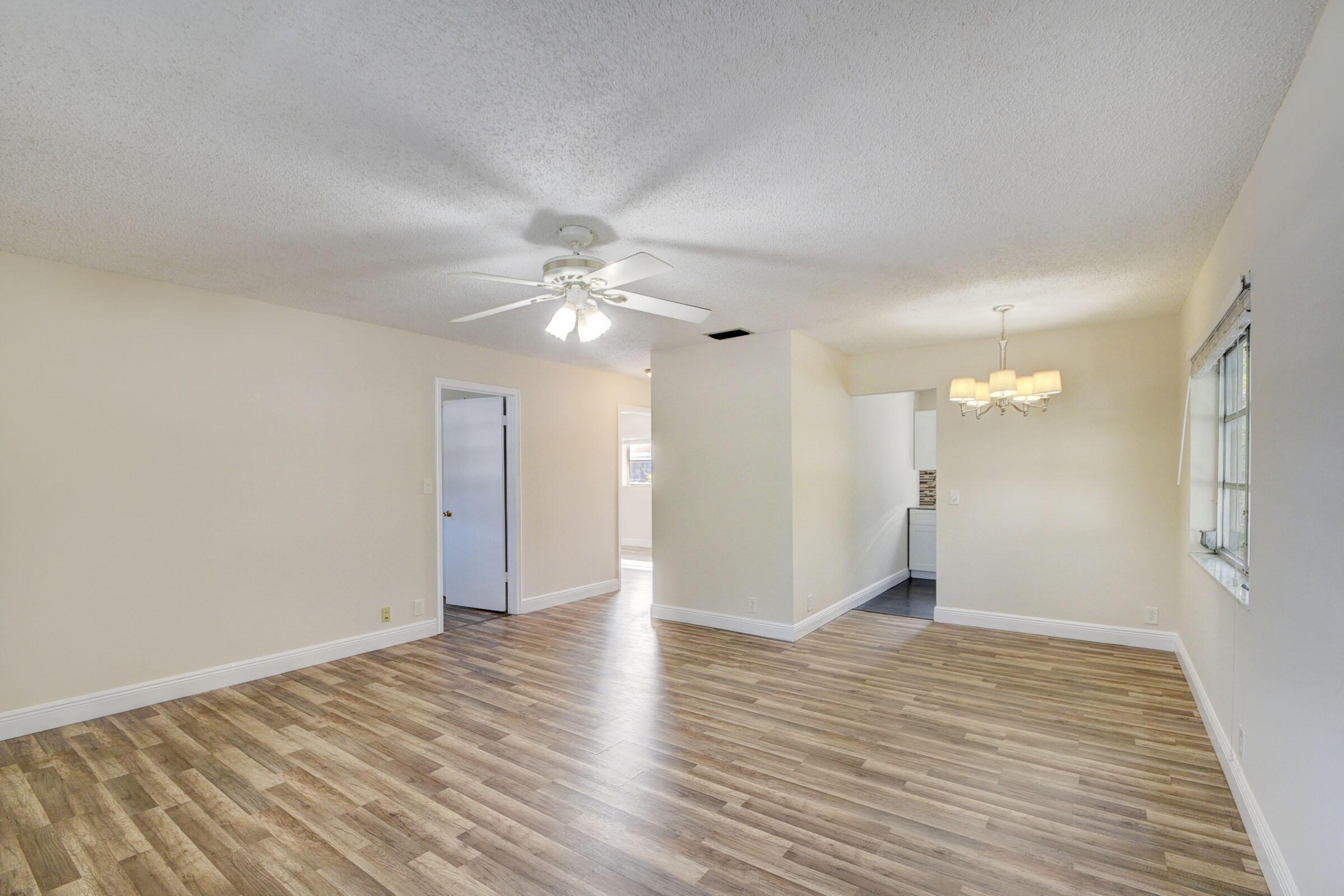 3rd Ave N, Lake Worth Beach, FL 33460