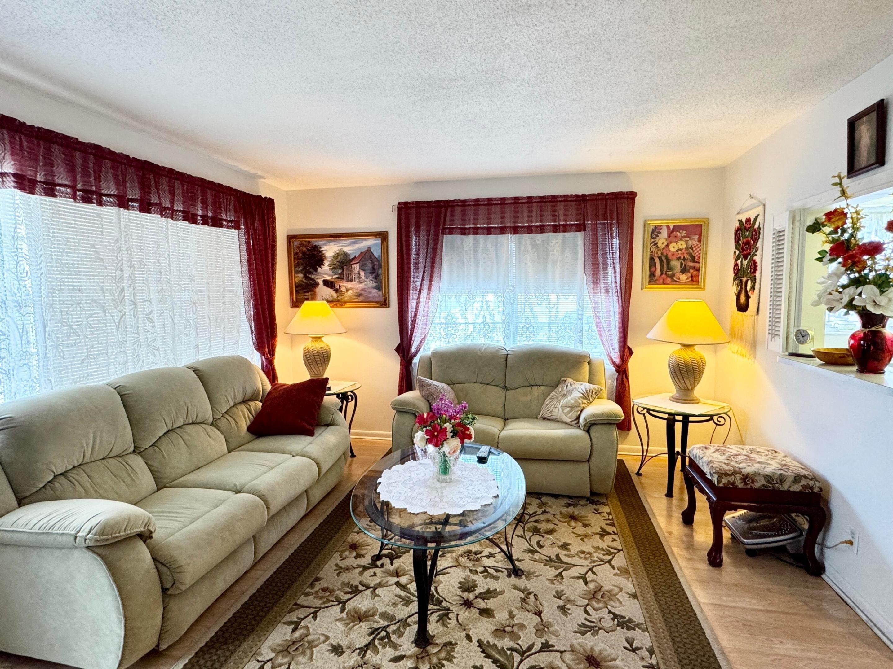 Bedford F, West Palm Beach, FL 33417