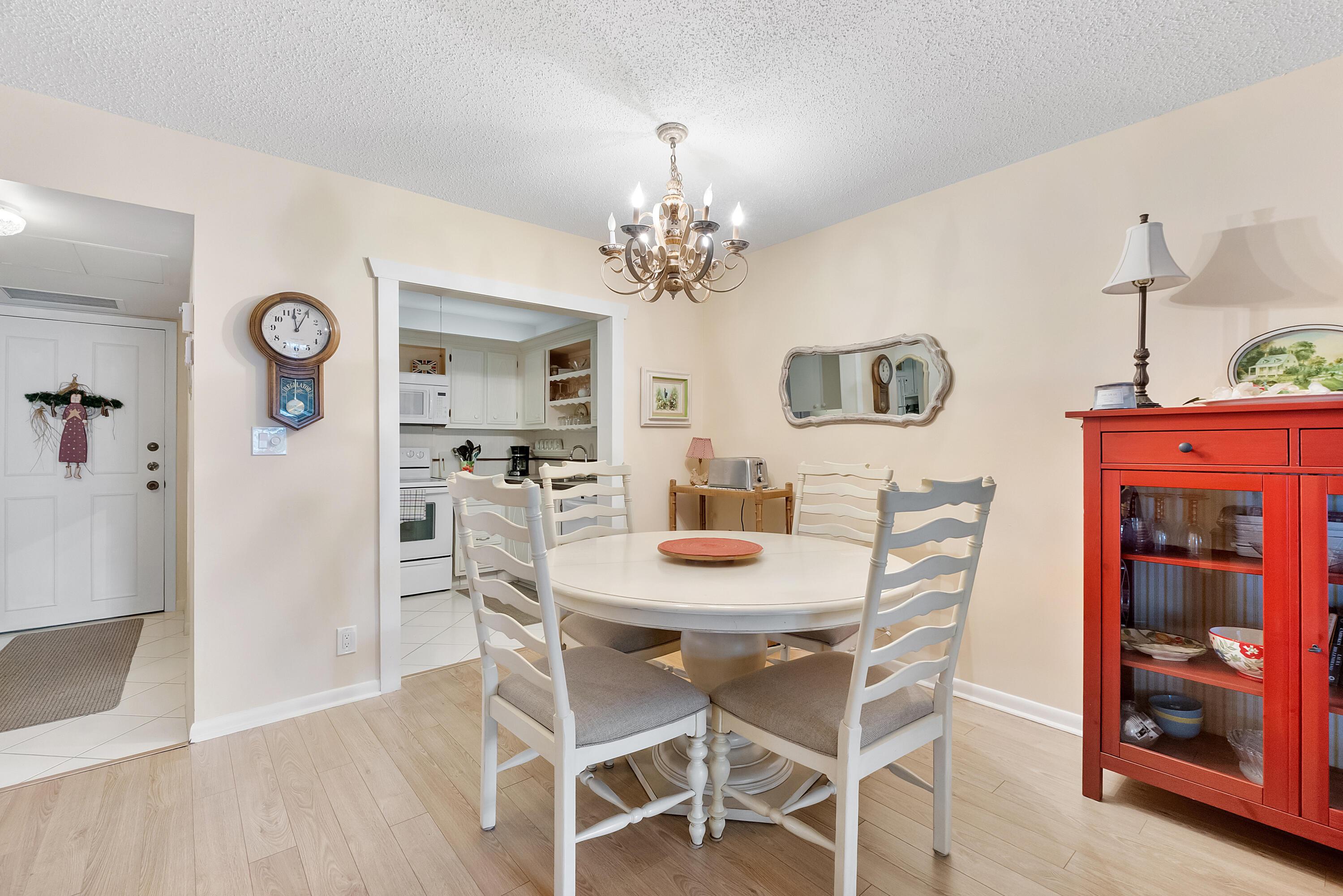 Sw 2nd Ct, Margate, FL 33068