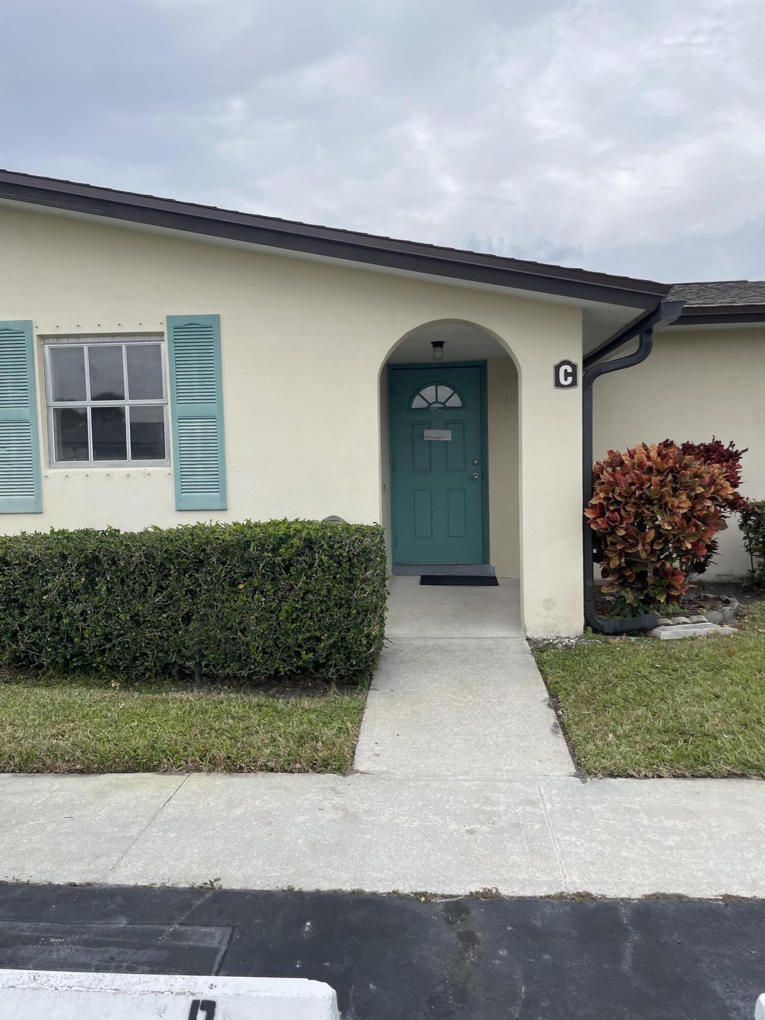 Ashley Dr W, West Palm Beach, FL 33415